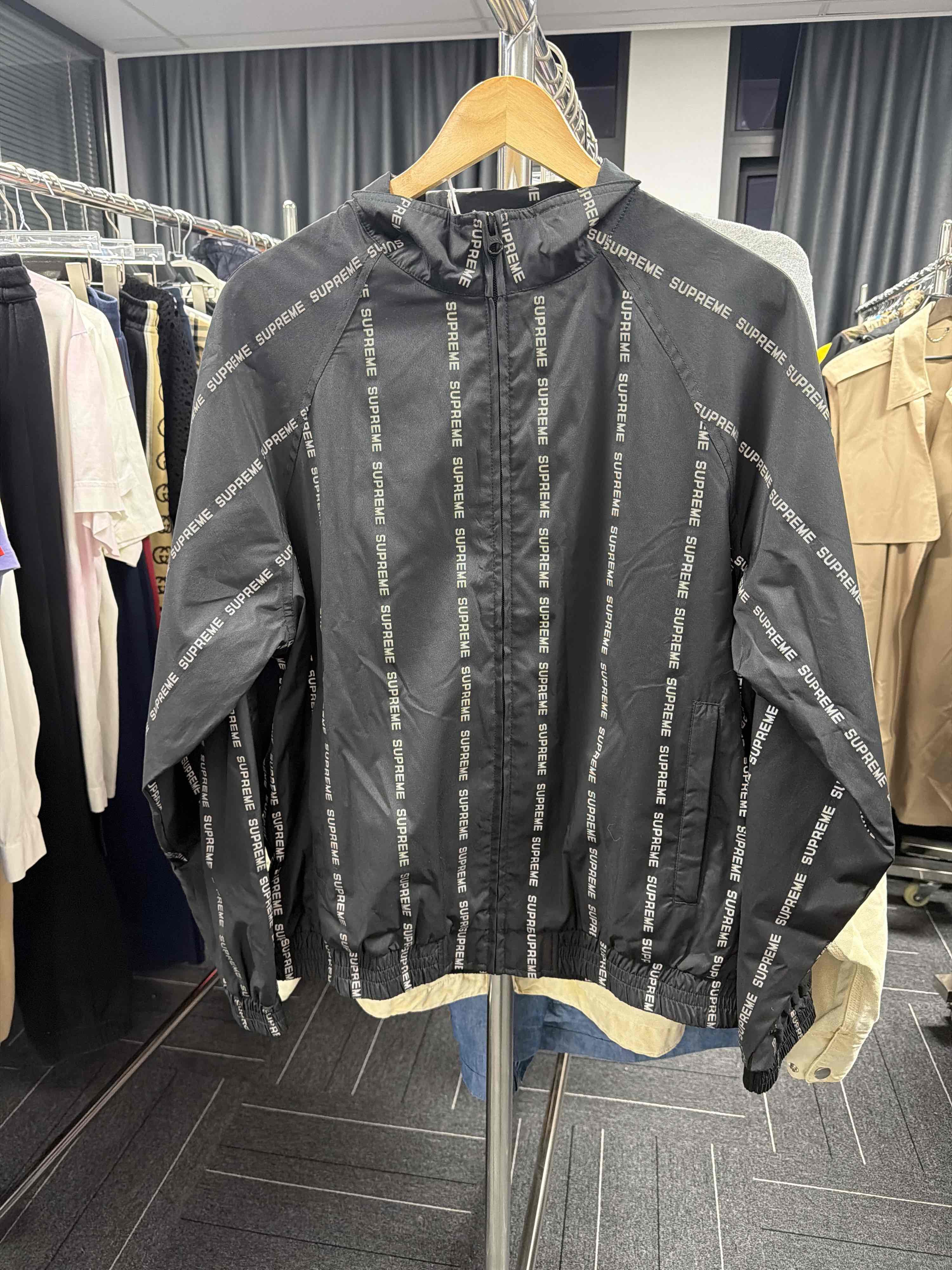 Supreme Supreme Reflective Text Track Jacket Black Size L Size US L / EU 52-54 / 3 - 1 Thumbnail