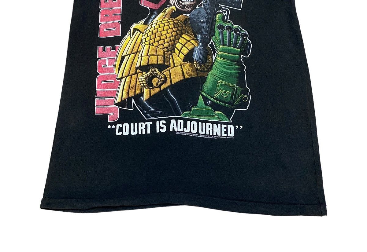 Vintage Rare Design Vintage Action Movie Judge Dredd T-shirt 1995s Size US XL / EU 56 / 4 - 4 Thumbnail