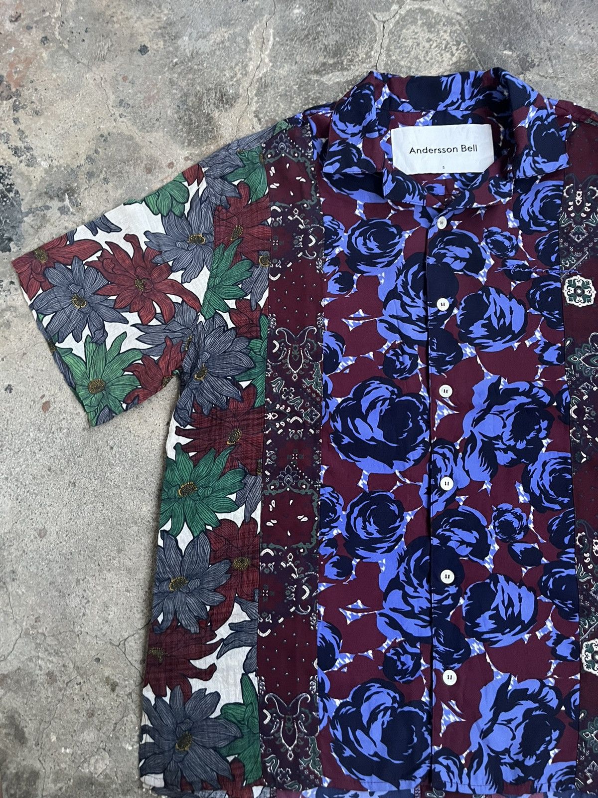 Andersson Bell ANDERSSON BELL FABRIC IN CONNECTION FLOWER OVERSIZE SHIRTS Size US L / EU 52-54 / 3 - 6 Thumbnail