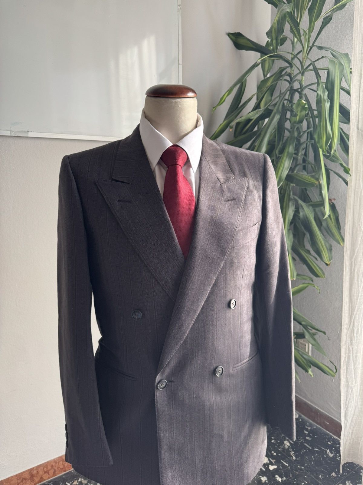 Dior Christian Dior 46 Suit Size 46R - 1 Thumbnail