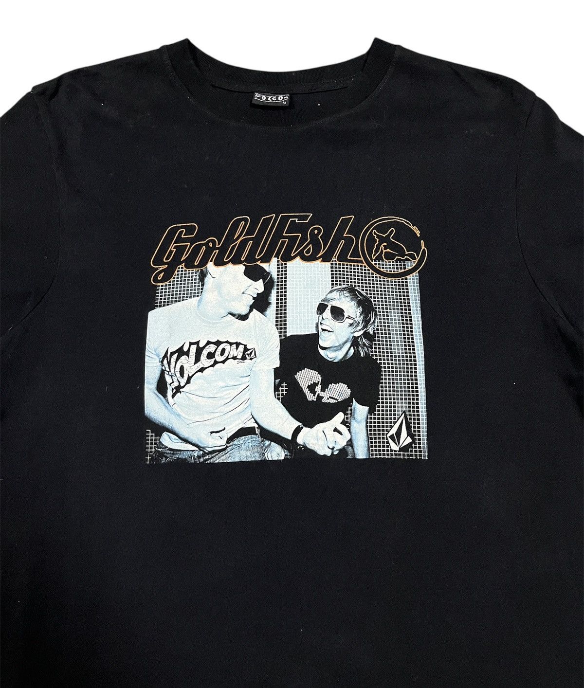 Rap Tees × Volcom T shirt volcom x goldfish rap tees Size US M / EU 48-50 / 2 - 4 Thumbnail