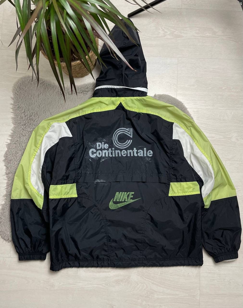 Nike × Vintage Nike Borussia Light Jacket Vntg 90’s Big Logo Swoosh Y2k Size US L / EU 52-54 / 3 - 5 Thumbnail