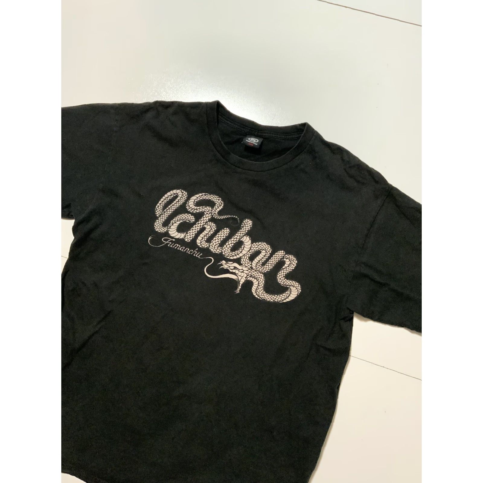 Vintage VINTAGE Fumanchu Clothing Ichiban Snake Y2K Graphic Hawaii Black S/S Crewneck T-Shirt Sz. L Mens Shirt Crew Neck Snake Hawaii Y2K 90s Size US L / EU 52-54 / 3 - 4 Thumbnail
