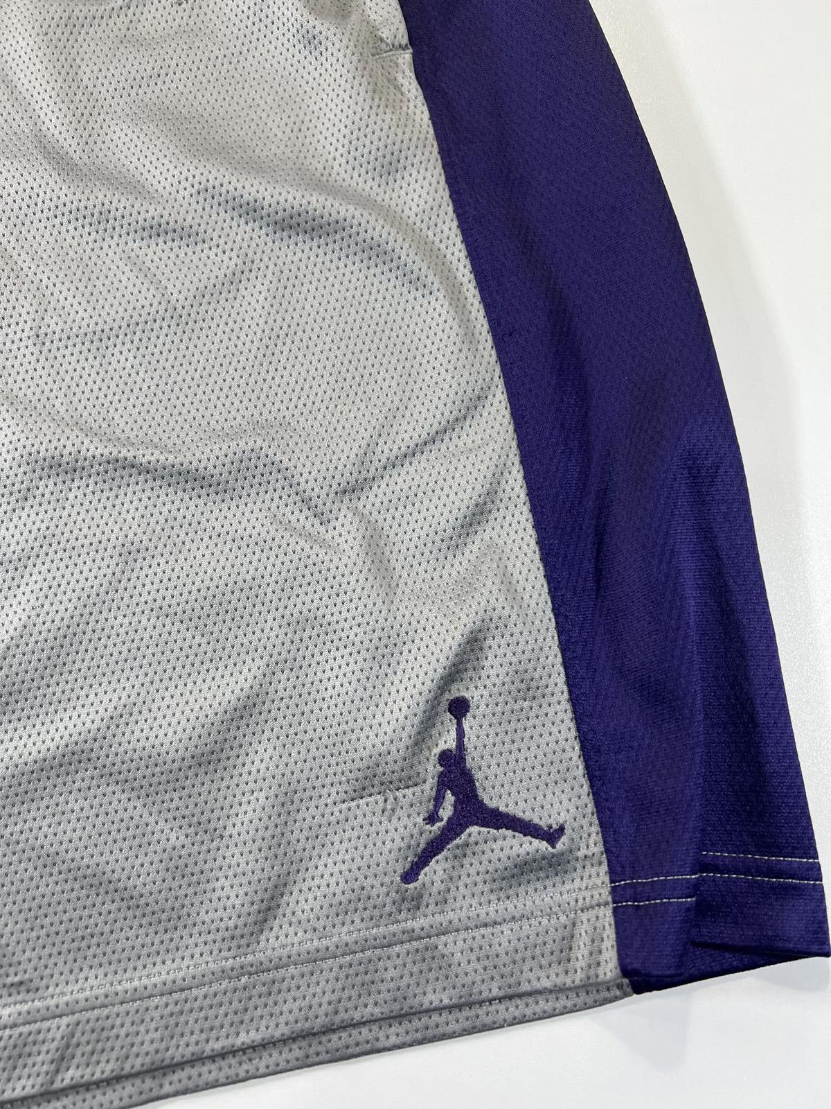 Jordan Brand Jordan Men's Basketball Shorts Grey and Purple Size US 32 / EU 48 - 2 Thumbnail