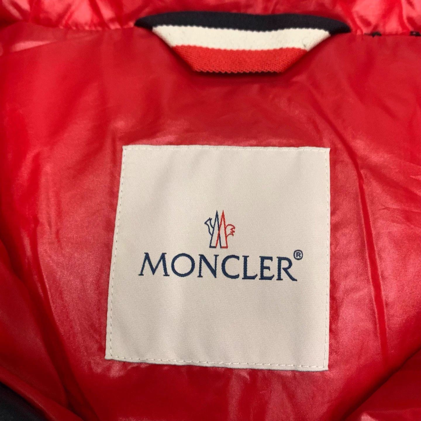 Moncler Moncler navy big logo down vest US4 95 new Size US XL / EU 56 / 4 - 6 Thumbnail