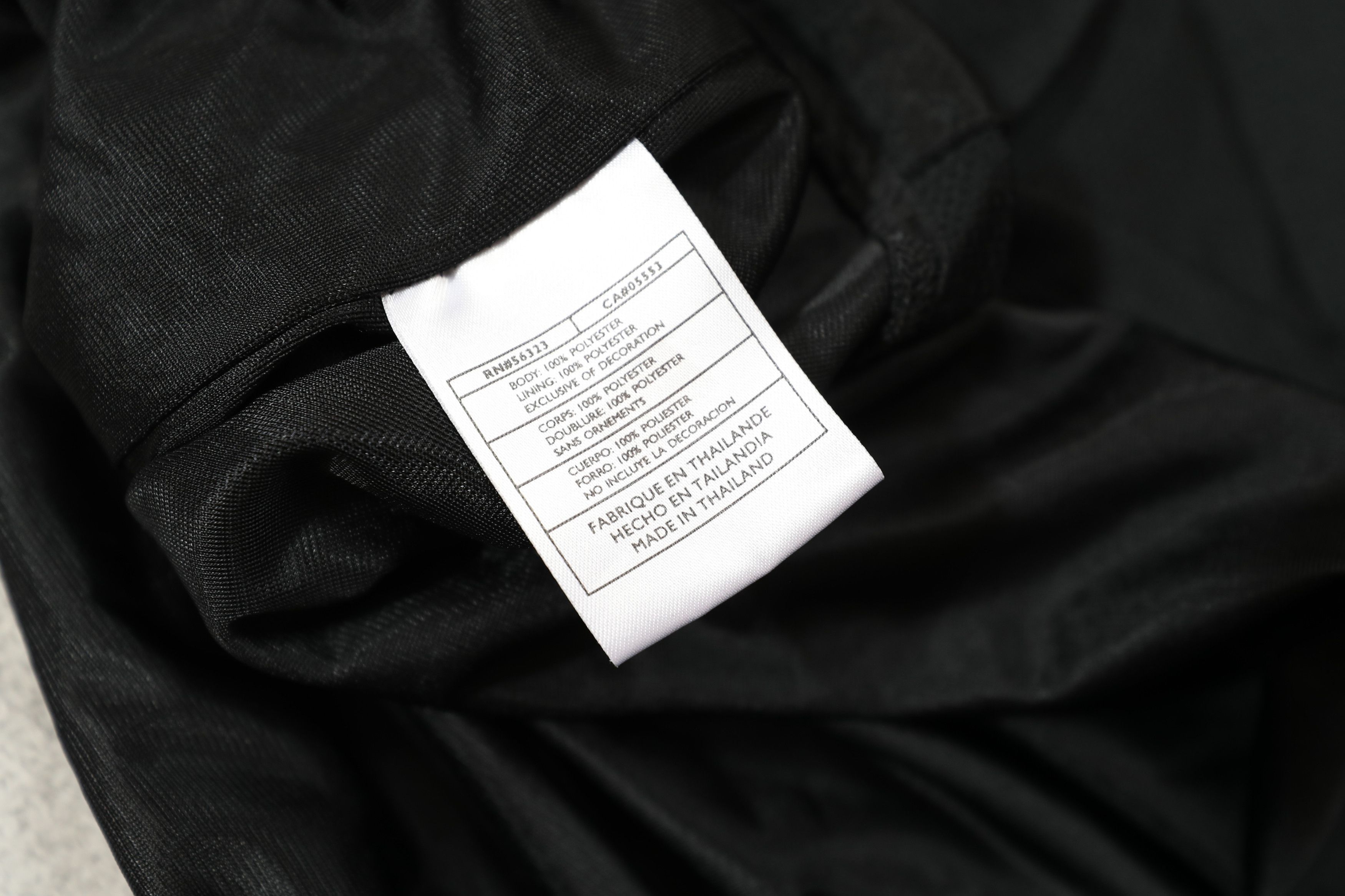 Nike Nike Black Athletic Polyester Shirt (L) Size US L / EU 52-54 / 3 - 13 Thumbnail