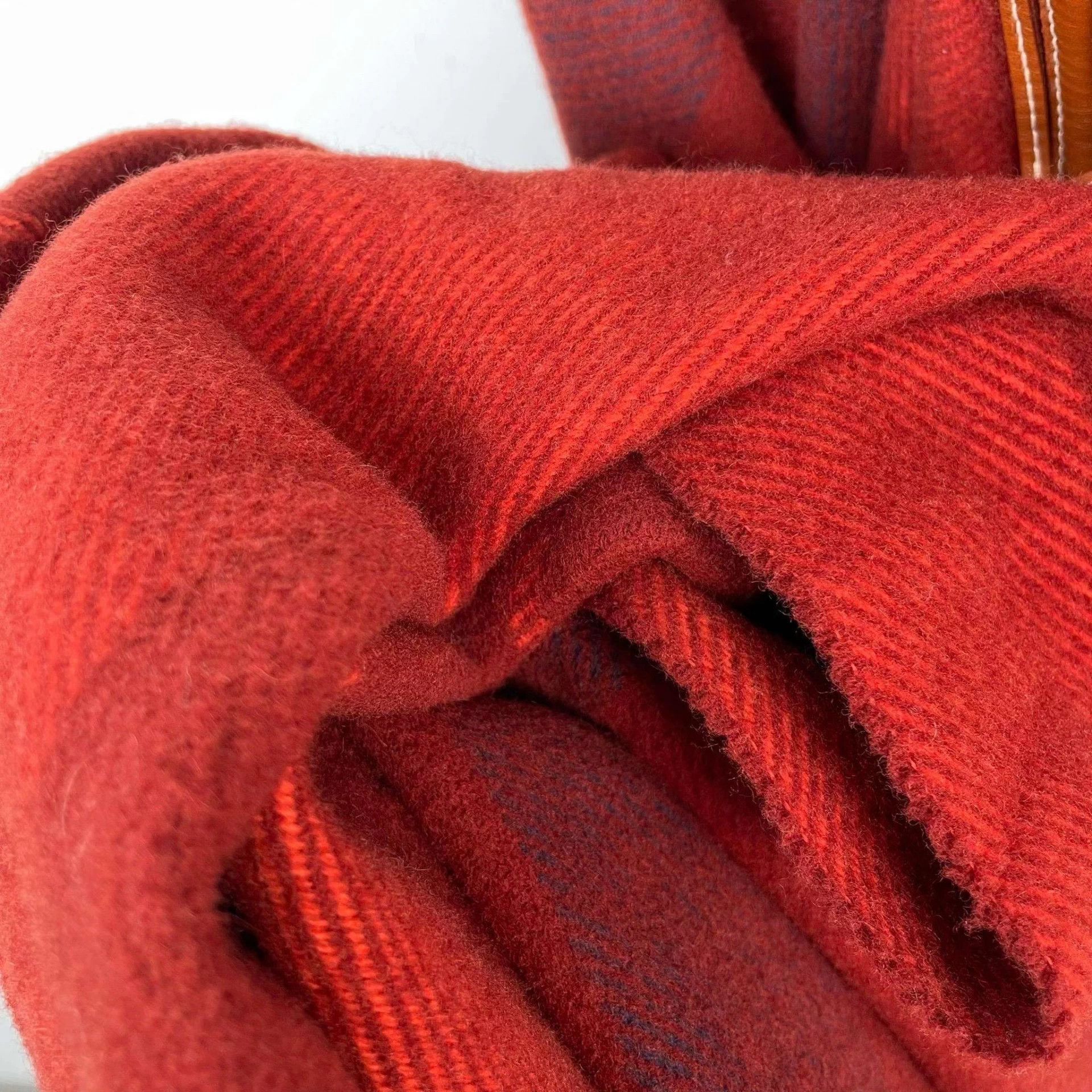 Hermes Hermès Tassel Shawl Deep Red Size ONE SIZE - 6 Thumbnail