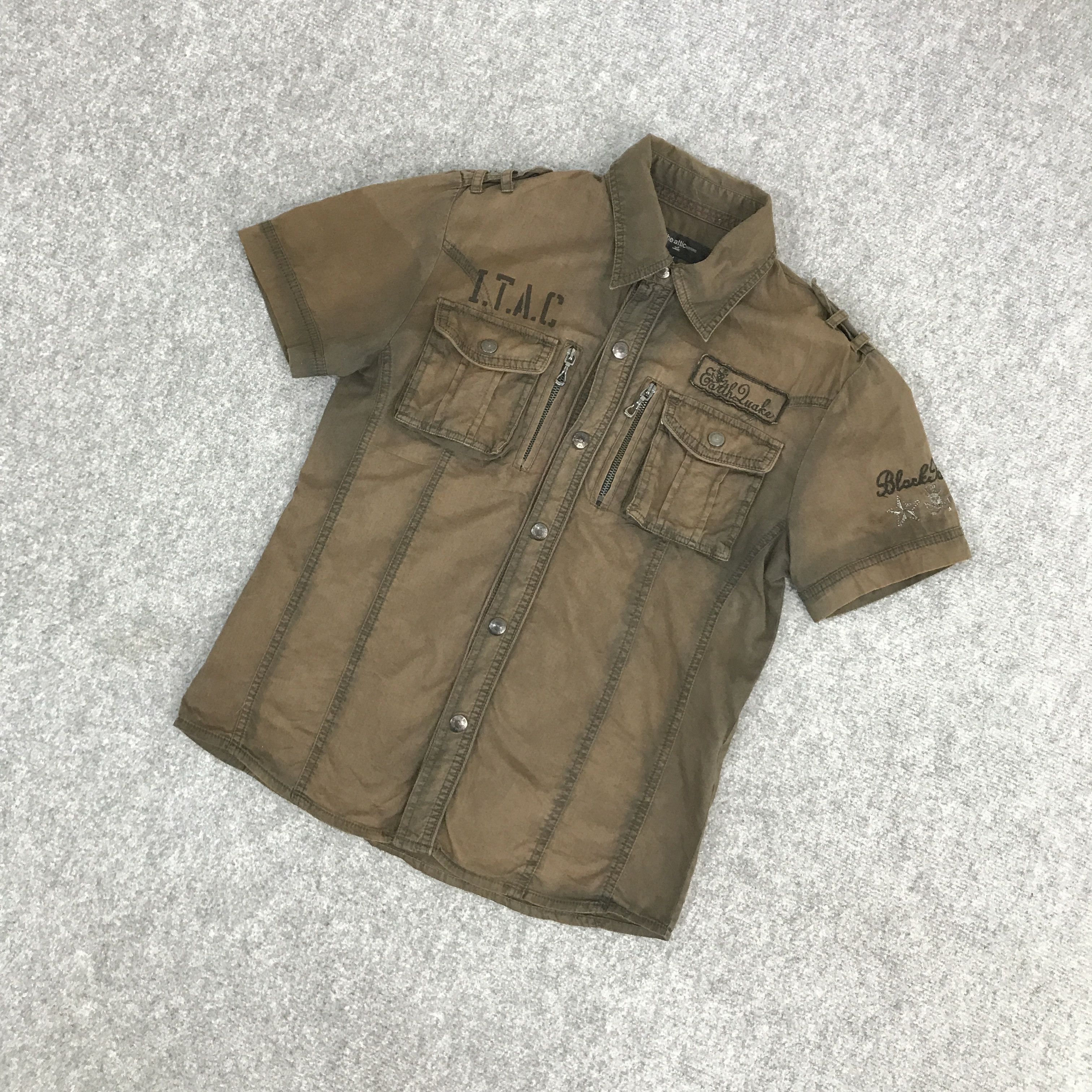 In The Attic × Japanese Brand IN THE ATTIC SNAP BUTTON RUSTY STYLE DESIGN SHIRTS Size US M / EU 48-50 / 2 - 5 Thumbnail