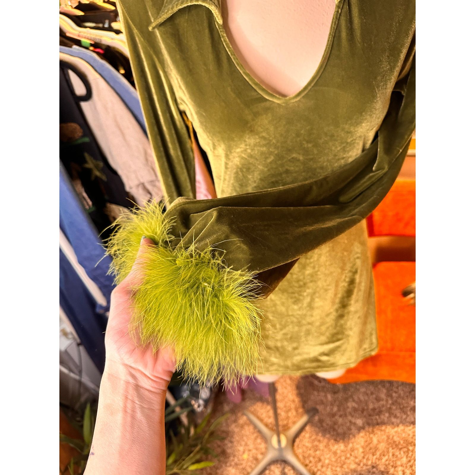 Other Glamorous Y2k velvety green dress with feathered cuffs Size S / US 4 / IT 40 - 3 Thumbnail