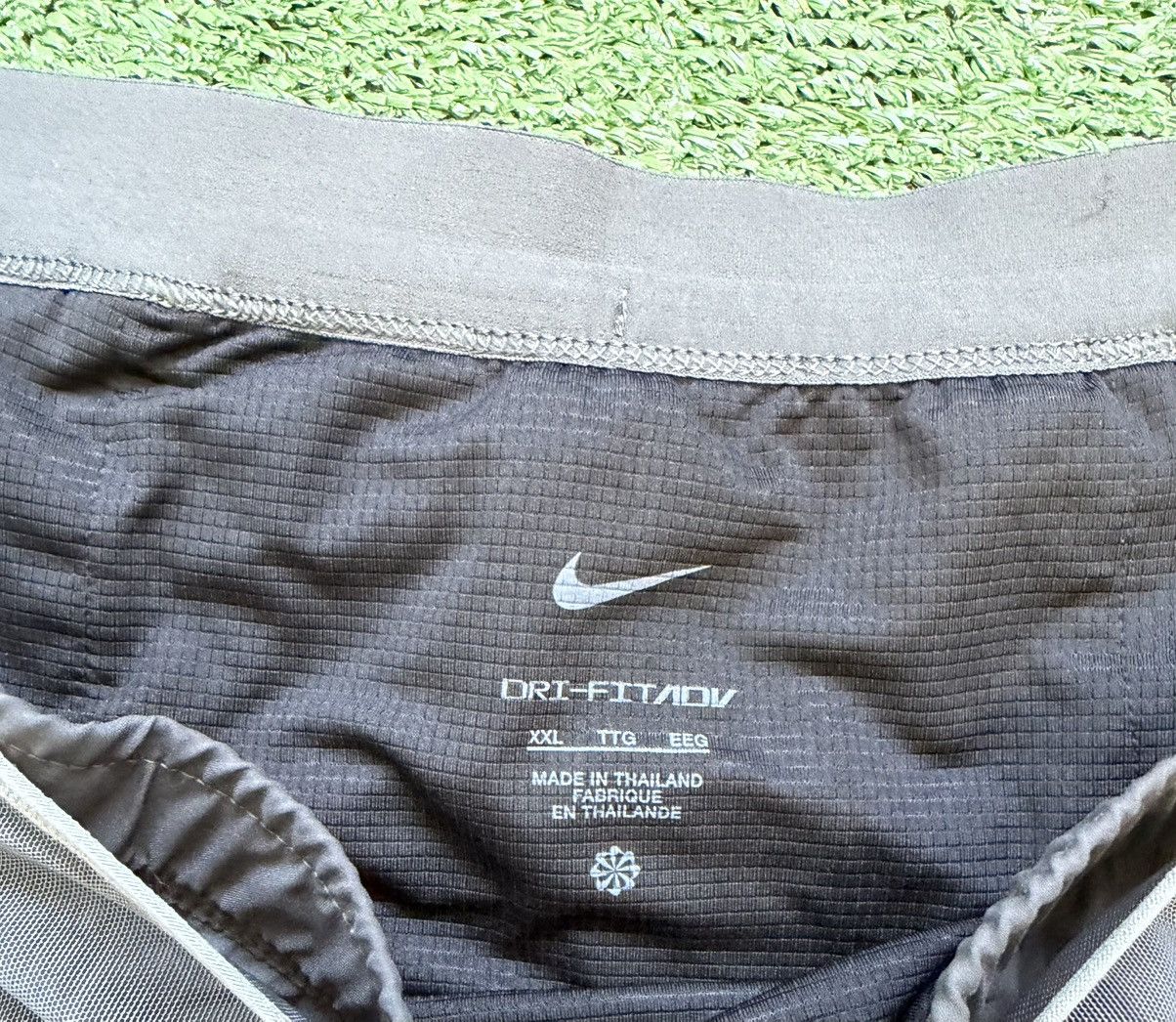 Nike Nike Trail Second Sunrise 5'' Dri-FIT ADV Running Shorts Size US 35 - 3 Thumbnail