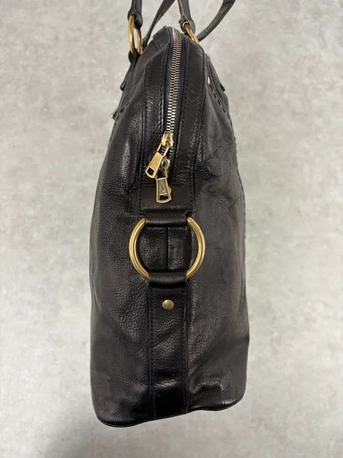 Yves Saint Laurent 2000s Yves Saint Laurent Star Black Shiny Leather Handle Bag Size ONE SIZE - 9 Thumbnail