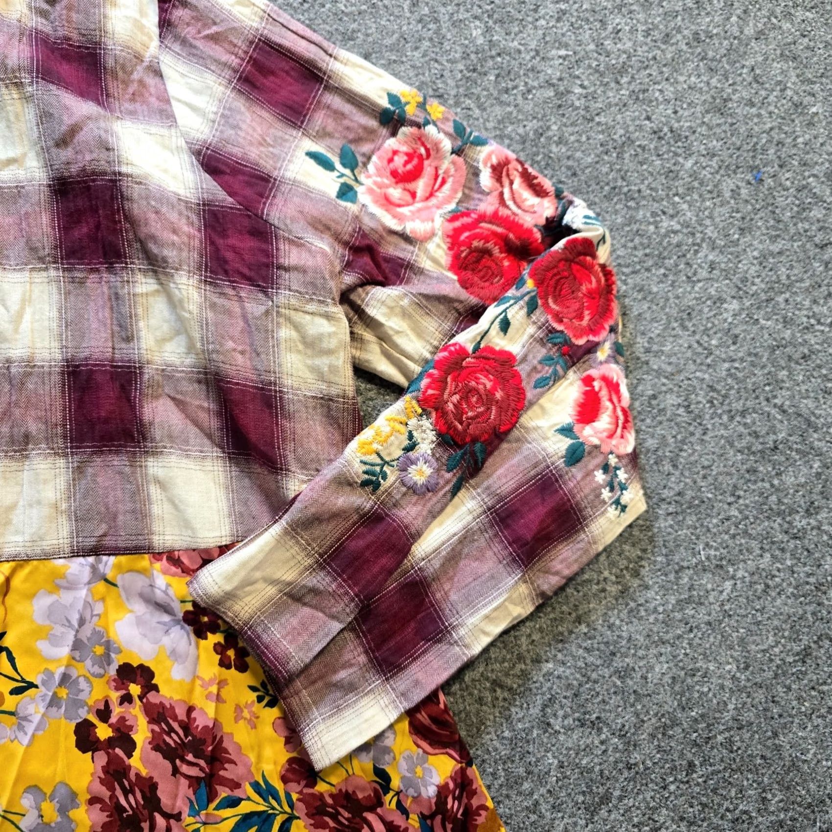 Vintage Savannah Jane Top Womens 2X Red Plaid Floral Embroidery Button Up Tunic Casual Shirt Size XXL / US 16-18 / IT 52-54 - 3 Thumbnail