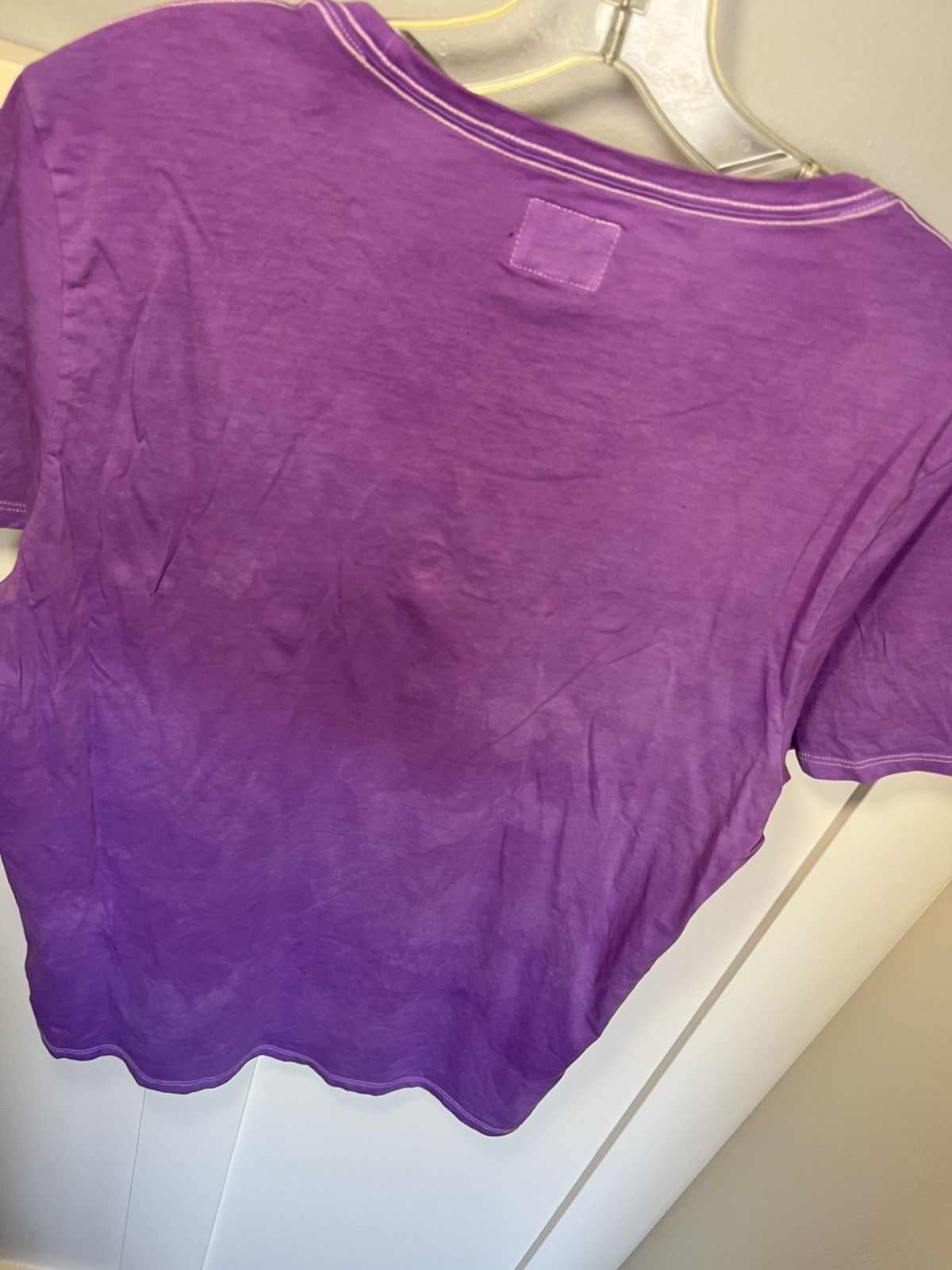 Guess Vintage Guess Jeans USA embroidered logo custom dyed t-shirt Size US L / EU 52-54 / 3 - 6 Thumbnail