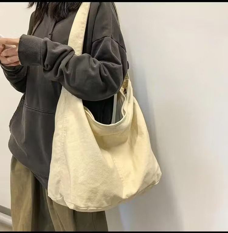 Japanese Brand Canvas Crossbody Bag Size ONE SIZE - 2 Thumbnail