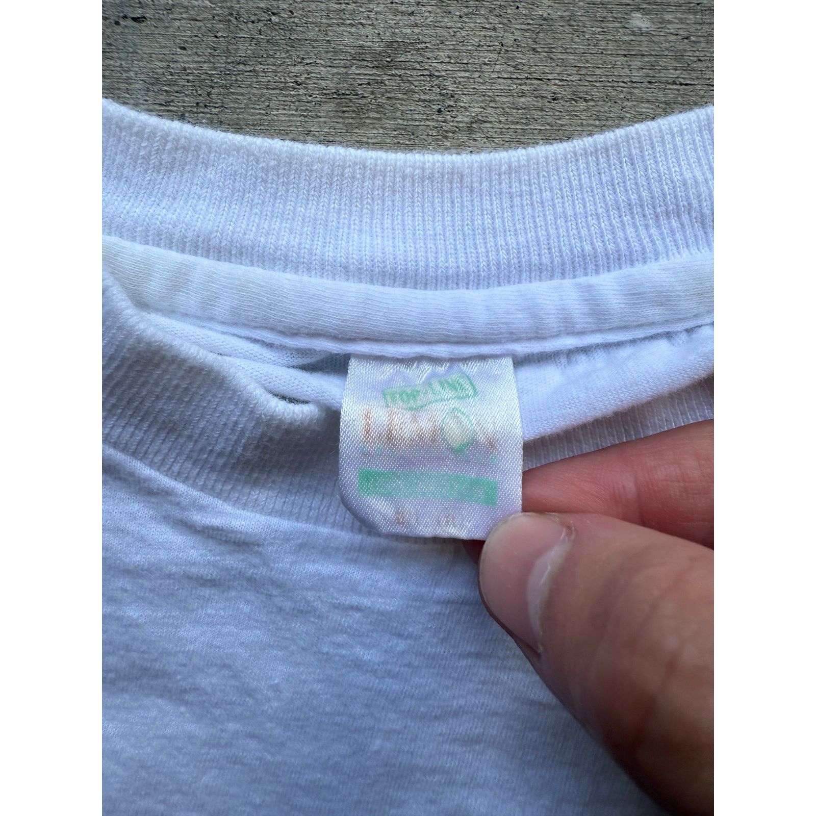 Vintage Vintage 1990 Berlin Wall, Germany Art Tee White Political Size US S / EU 44-46 / 1 - 2 Thumbnail