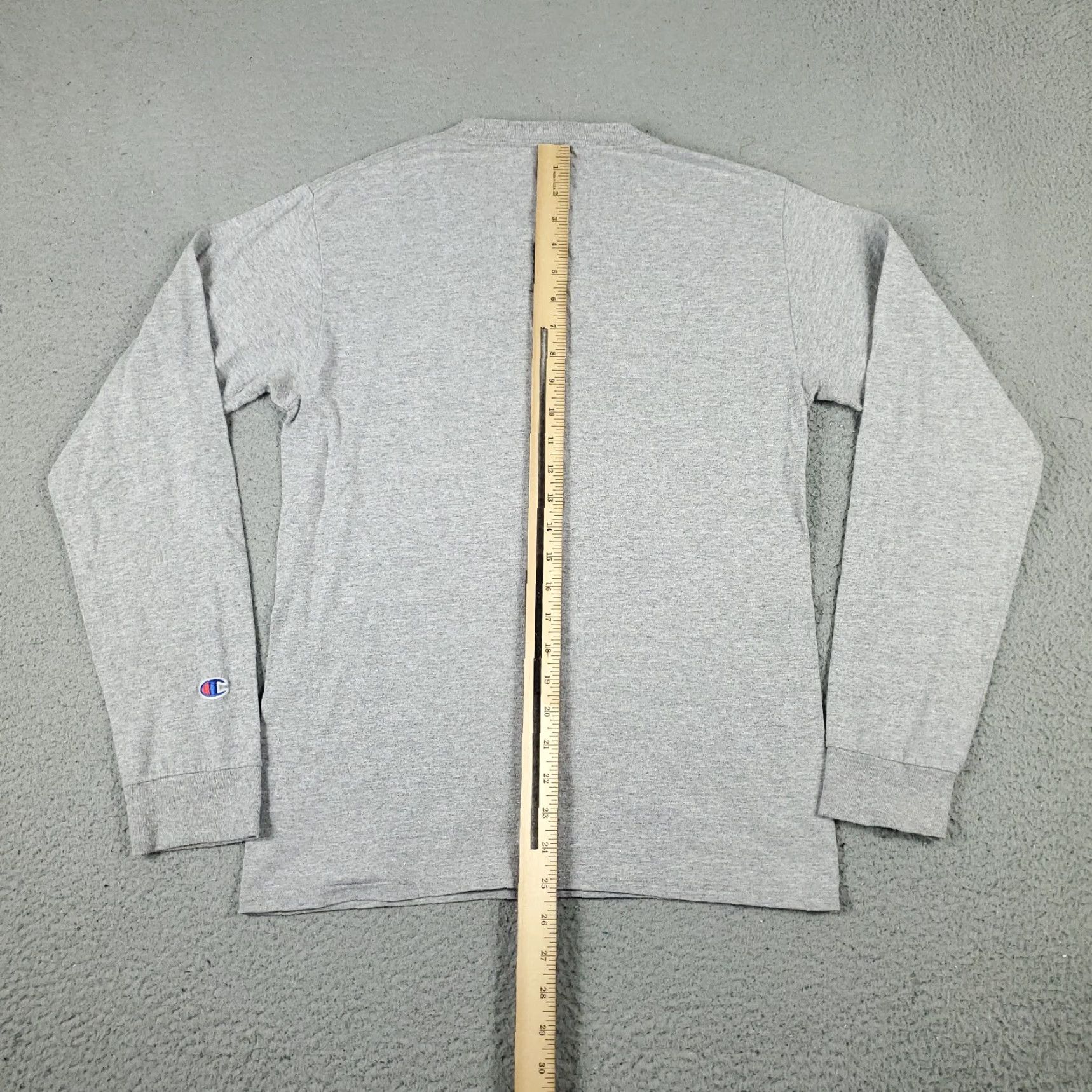 Champion Champion T Shirt Mens Size Small Casual Long Sleeve Adult Crew Neck Gray Cotton Regular Nike? Wait no. Size US S / EU 44-46 / 1 - 7 Thumbnail