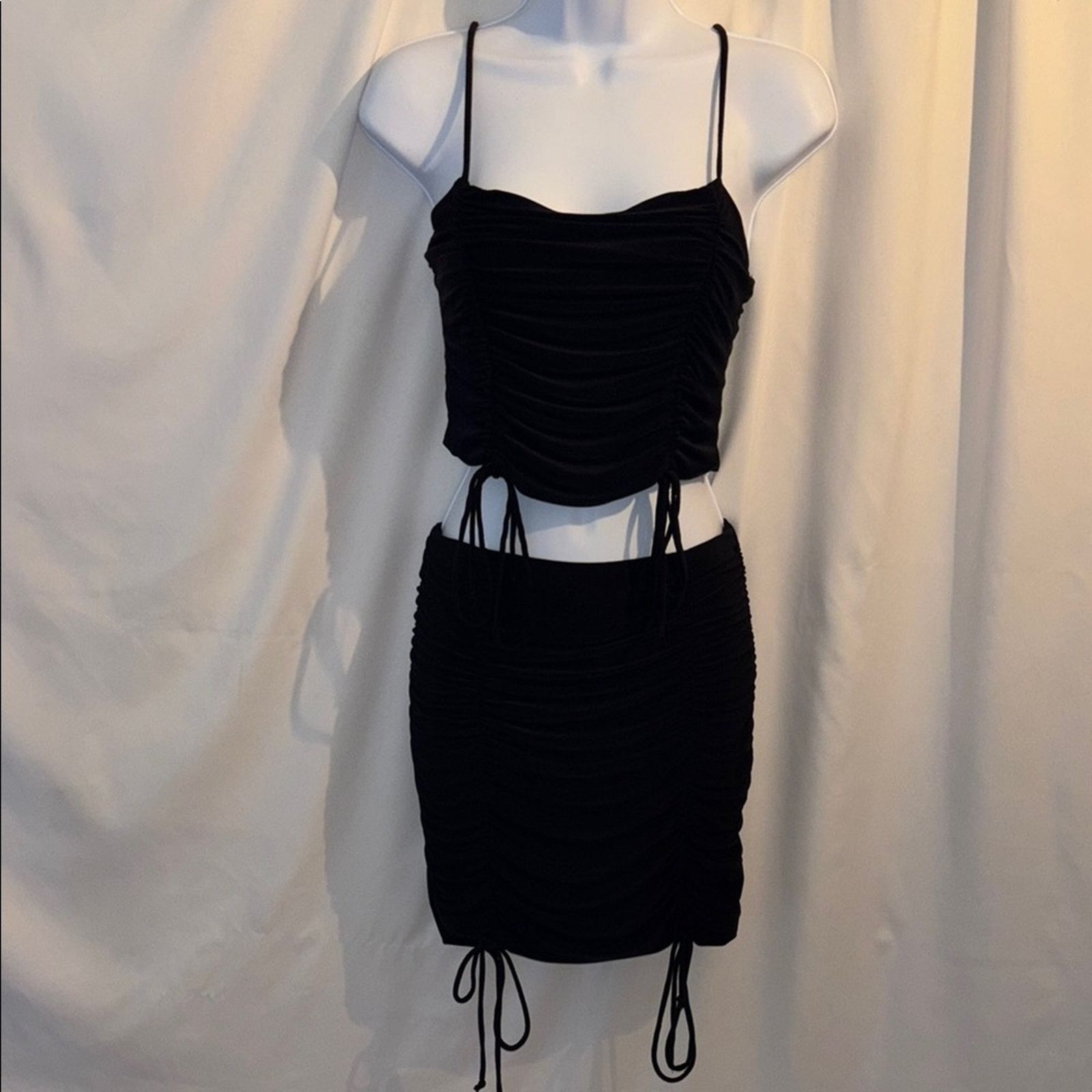 The Unbranded Brand Popular 21 Black Ruched 2 Piece Set Size Medium Size M / US 6-8 / IT 42-44 - 2 Thumbnail