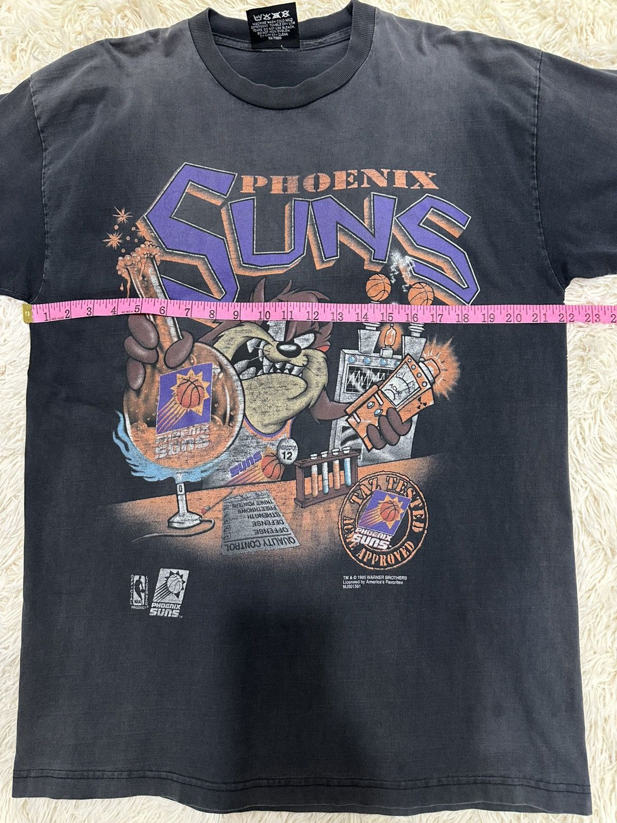 Vintage Vintage NBA Phoenix Suns Tazmania 1995 Size US L / EU 52-54 / 3 - 11 Thumbnail