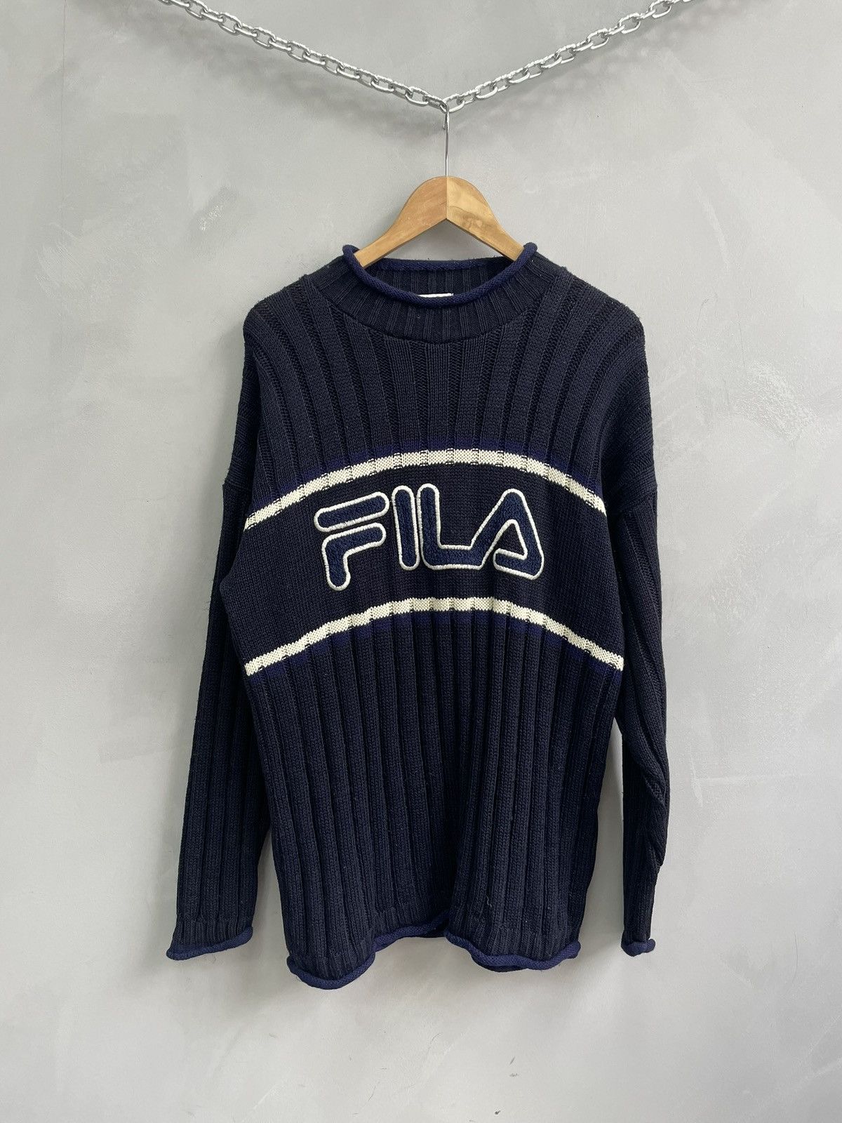 Fila Vintage y2k retro Fila big logo sweater crewneck 90s Size US S / EU 44-46 / 1 - 1 Thumbnail
