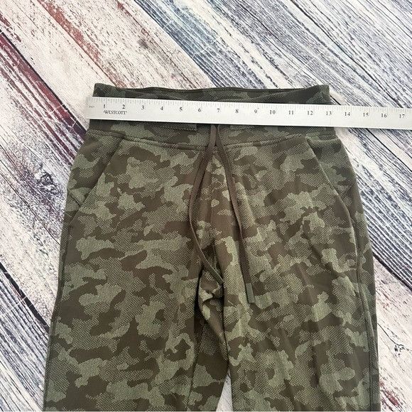 Lululemon Lululemon Ready to Rulu Jogger 29" Heritage Camo Dark Olive Size 27" / US 4 / IT 40 - 10 Thumbnail