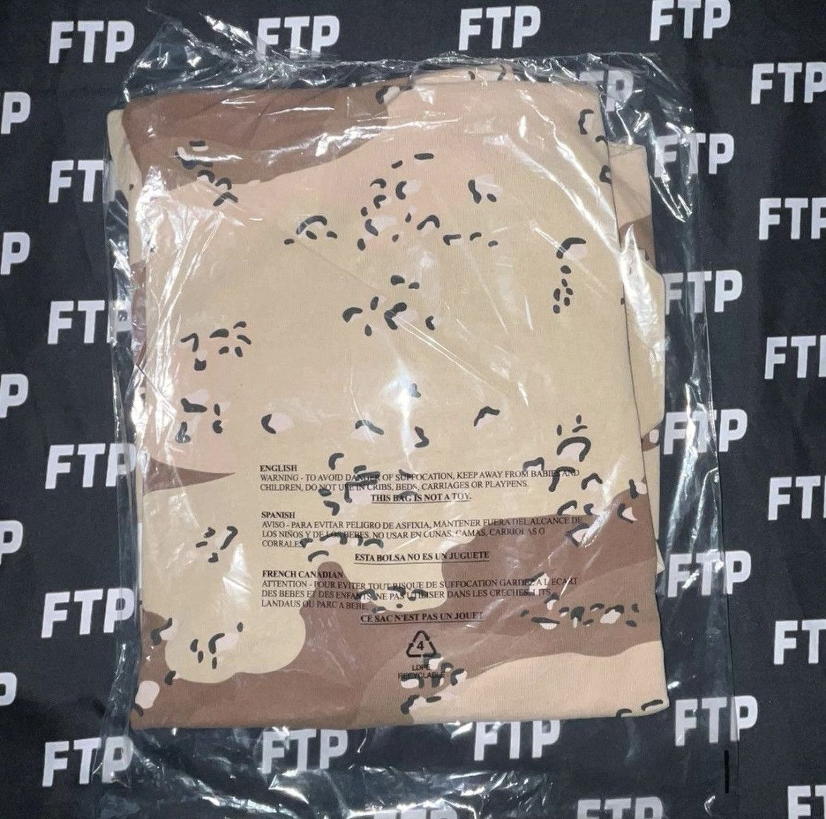 Fuck The Population DESERT CAMO LOGO TEE Size US L / EU 52-54 / 3 - 4 Thumbnail