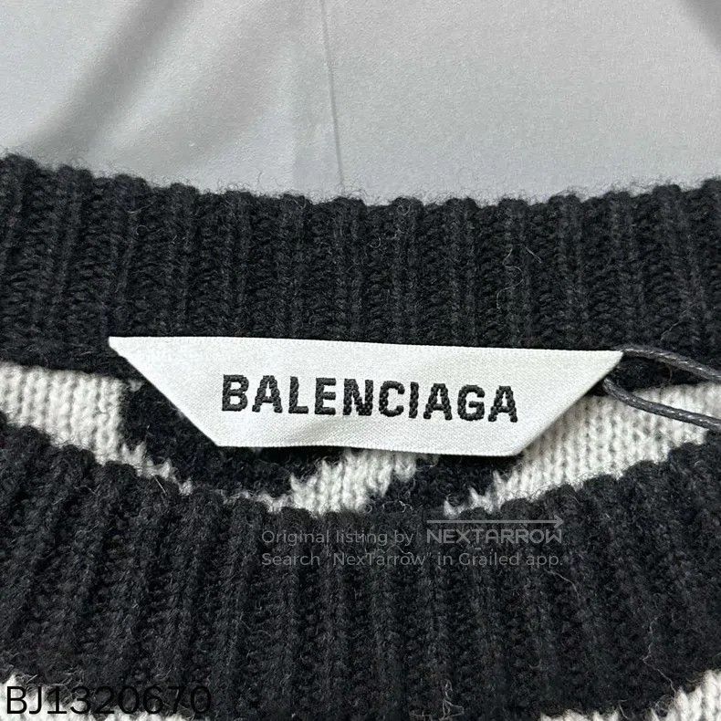 Balenciaga Balenciaga Year of the Ox Limited Edition Full Print Logo Size US XS / EU 42 / 0 - 4 Thumbnail