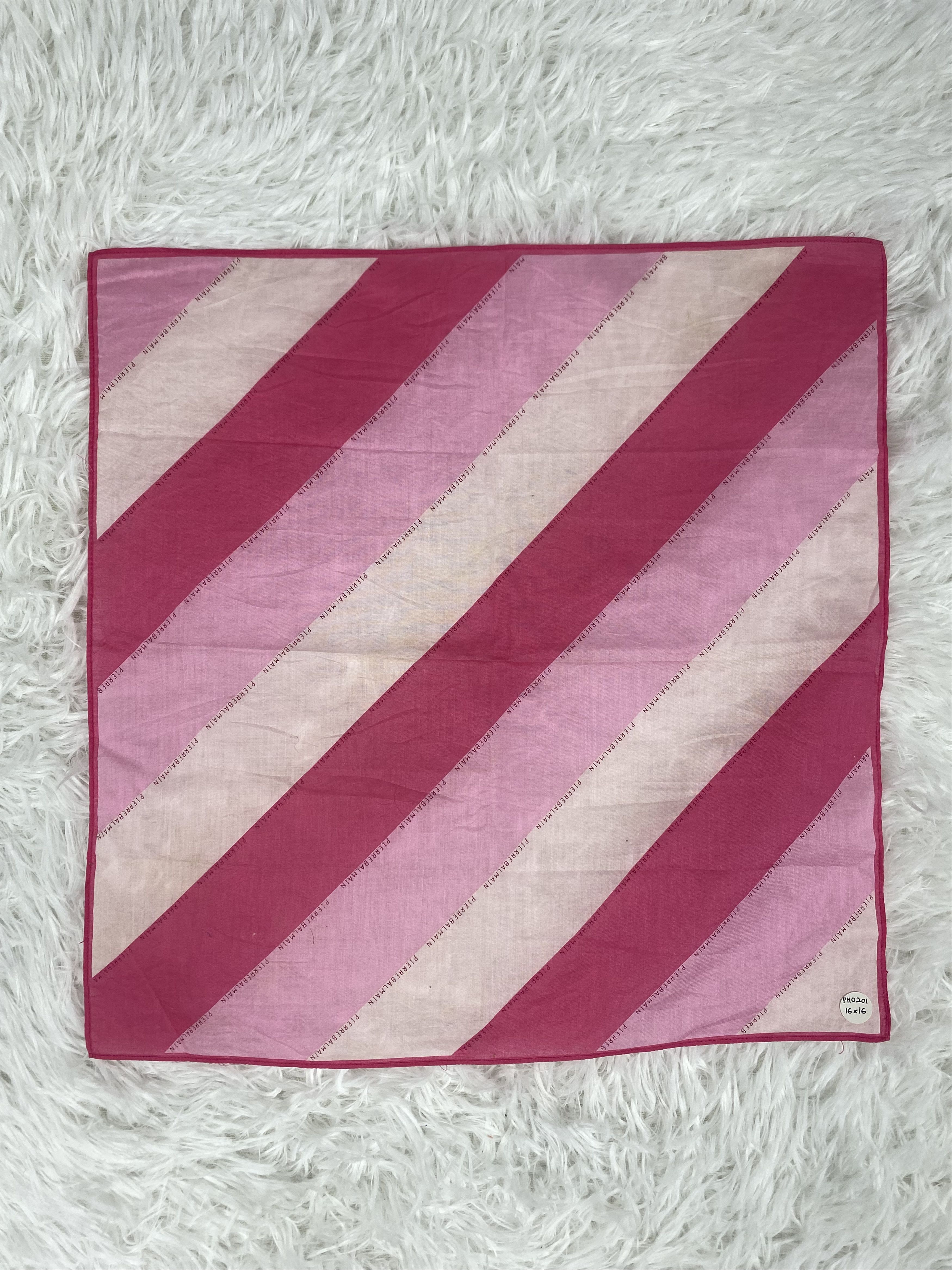 Pierre Balmain × Vintage Vintage Pierre Balmain Handkerchief Neckerchief PH0201 Size ONE SIZE - 3 Thumbnail
