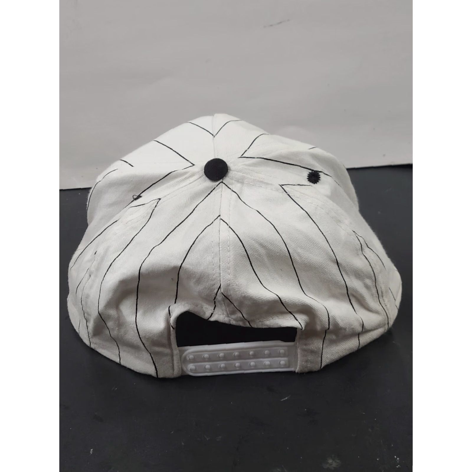 Vintage VINTAGE Mohrs Iowa Lottery Pinstripe Hat Cap Black White Size ONE SIZE - 5 Thumbnail