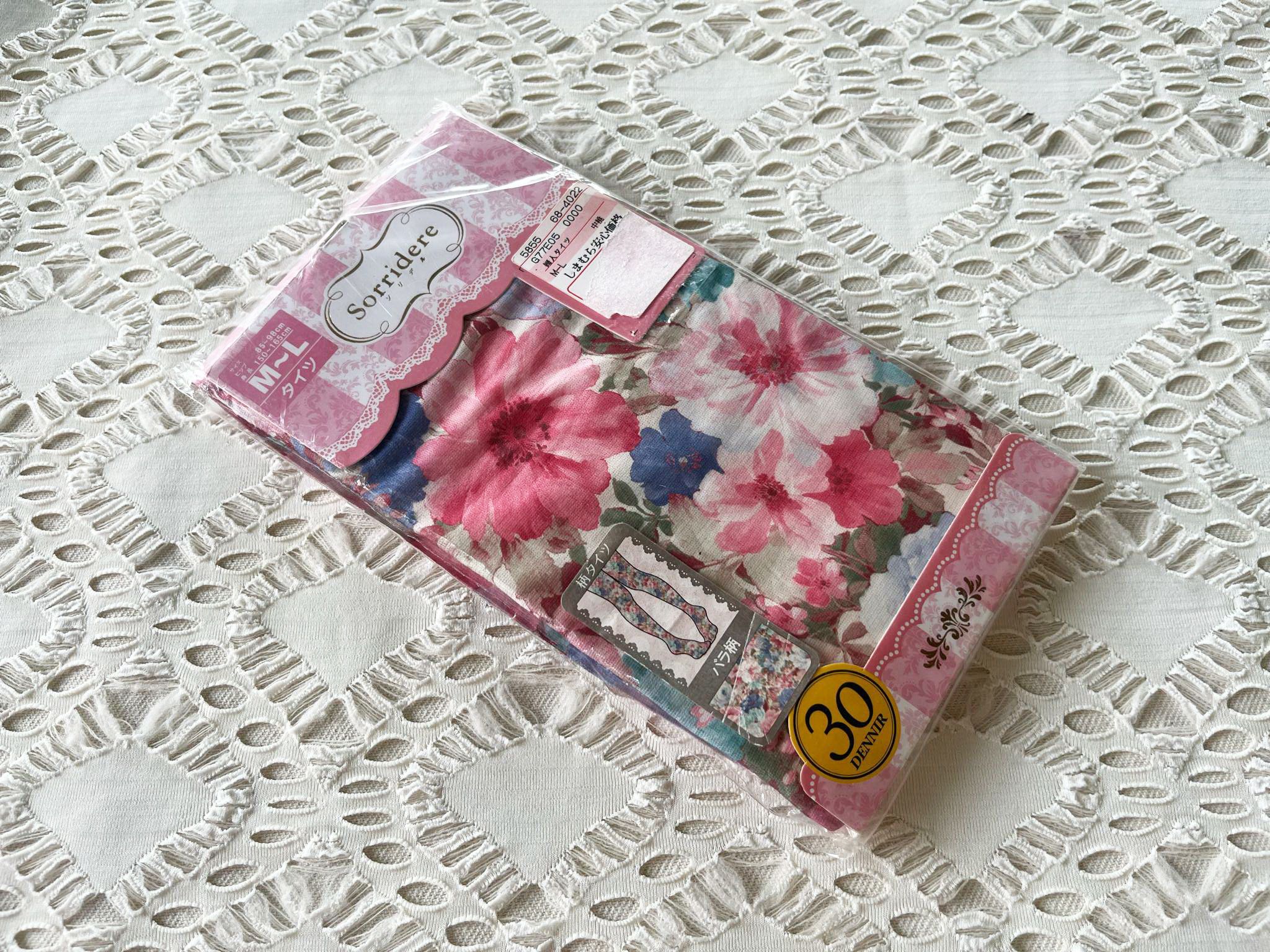 Japanese Brand Dead Stock Stockings pink Tights with florals printed Size ONE SIZE - 6 Thumbnail