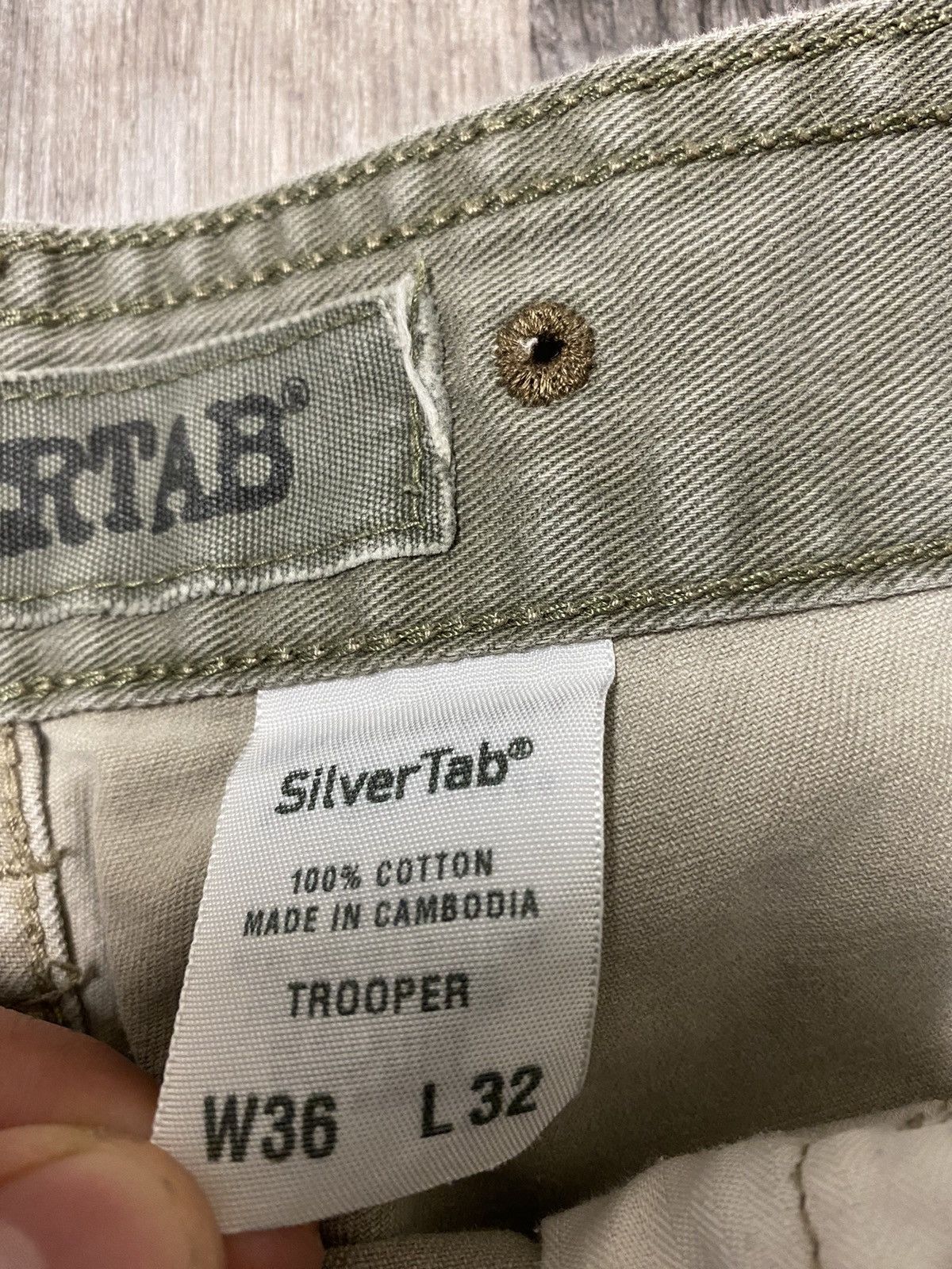 Levi's Y2K Levi’s Baggy Silver tab Trooper Cargos Cream Khaki Size US 36 / EU 52 - 7 Thumbnail