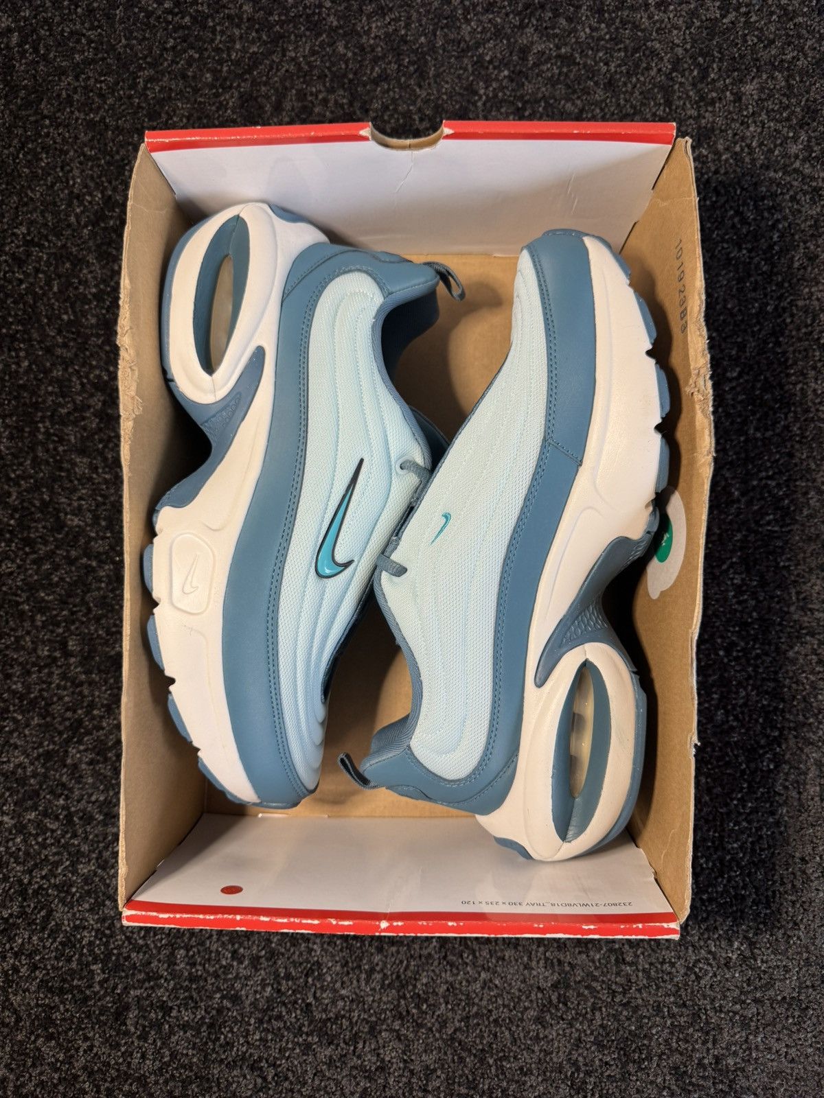 Nike Nike Air Max Portal Size US 10 / EU 43 - 2 Thumbnail