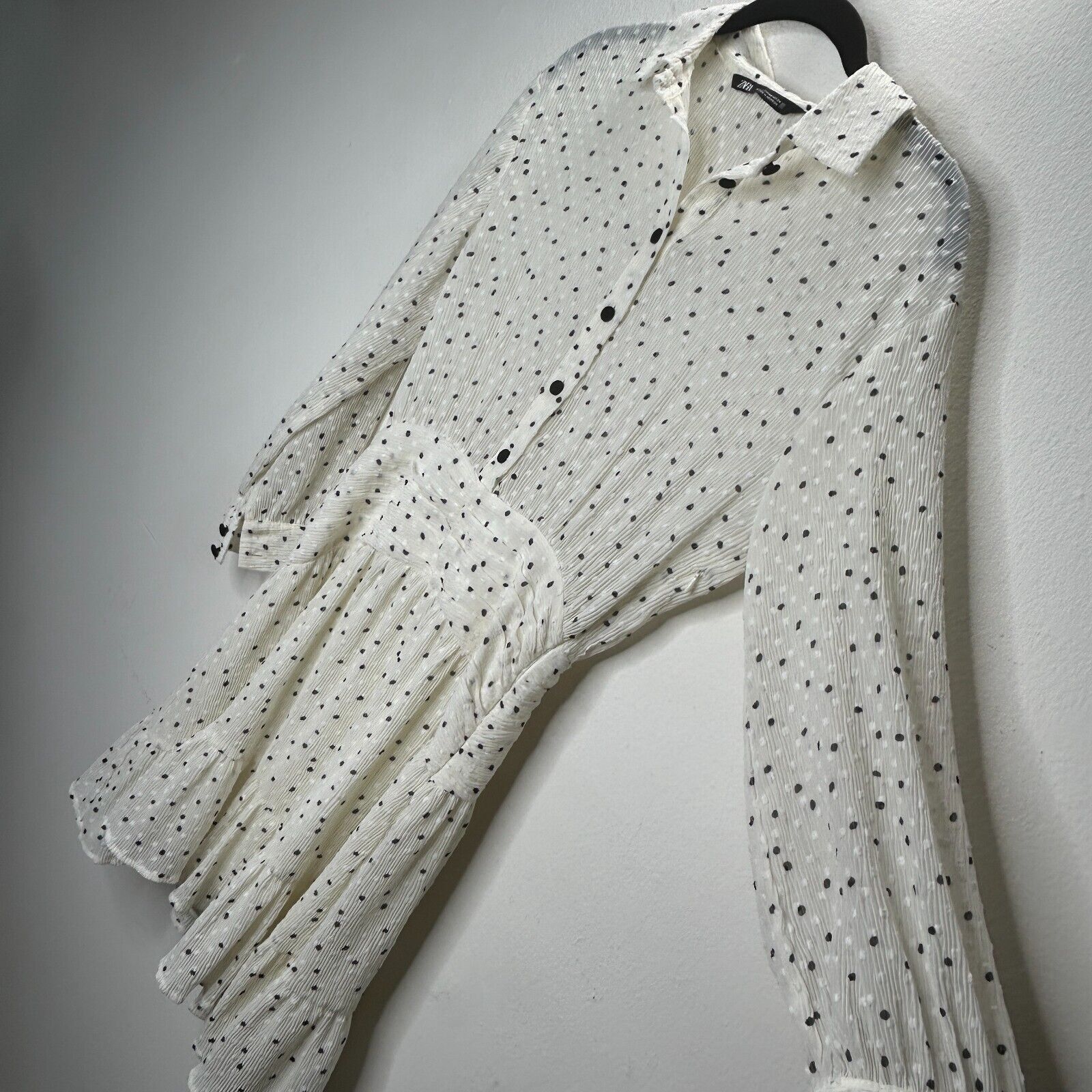 Zara Zara Dotted Swiss Long Sleeve 1/2 Button Ruffle Hem Dress Size XS / US 0-2 / IT 36-38 - 4 Thumbnail