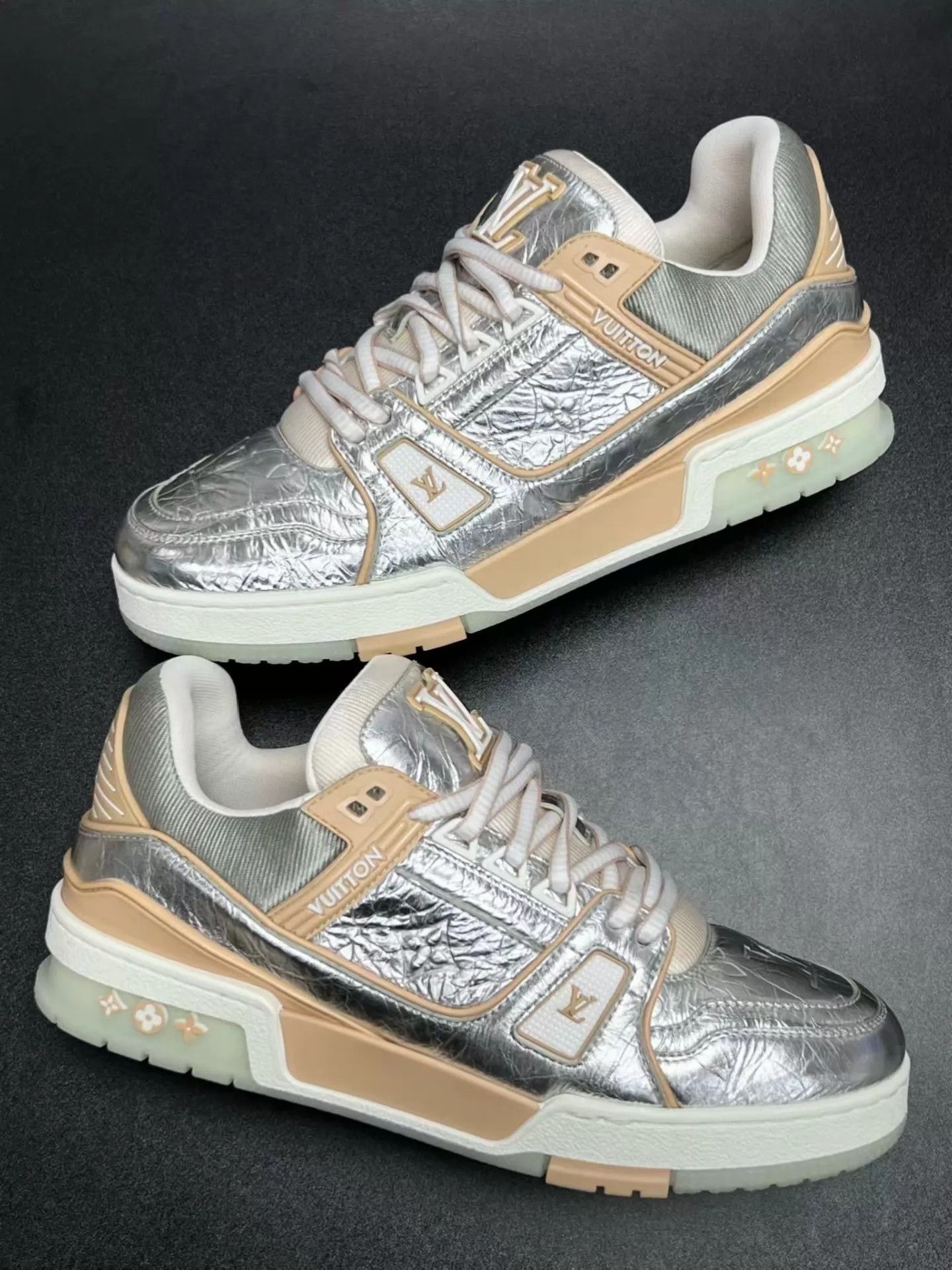 Louis Vuitton LV Trainer Metallic Silver UK6.5 Near New Size US 7.5 / EU 40-41 - 5 Thumbnail