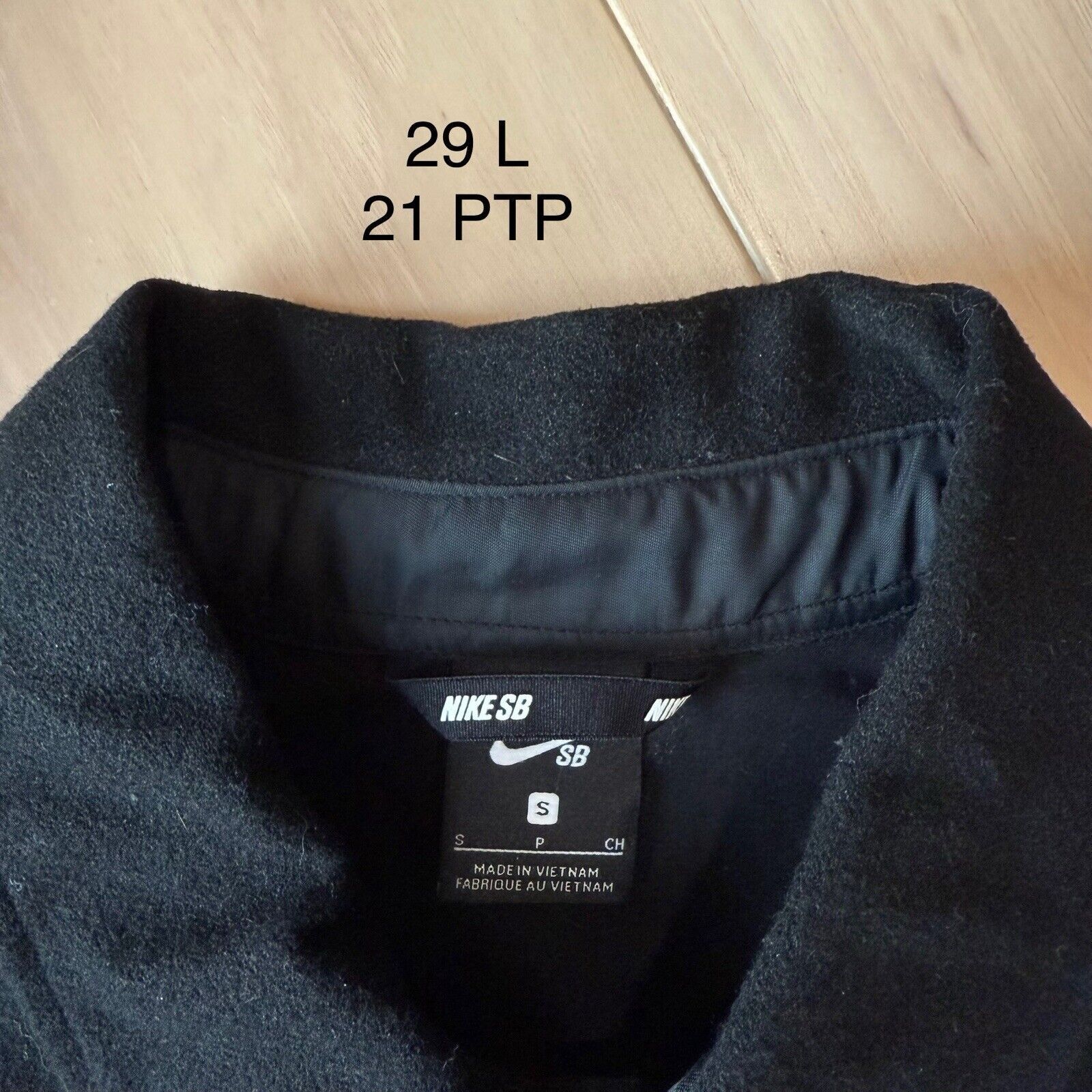 Nike Nike SB Wool Over Shirt Small Black Button Up Collared Size US S / EU 44-46 / 1 - 8 Thumbnail