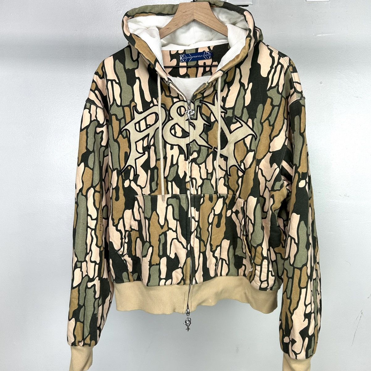 punkandyo お香たて　p&y supreme P&Y YELLOW HOODIE – PUNKANDYO