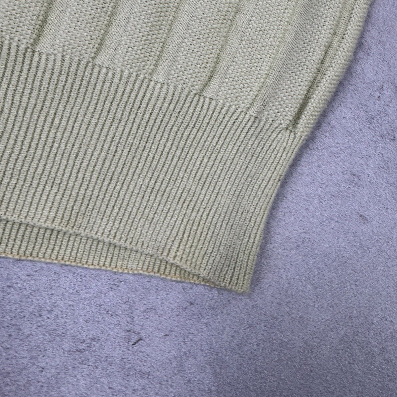 Burberry Vintage Burberry Men Wool Vest Size 7 Beige Large Sweater Size US L / EU 52-54 / 3 - 11 Thumbnail