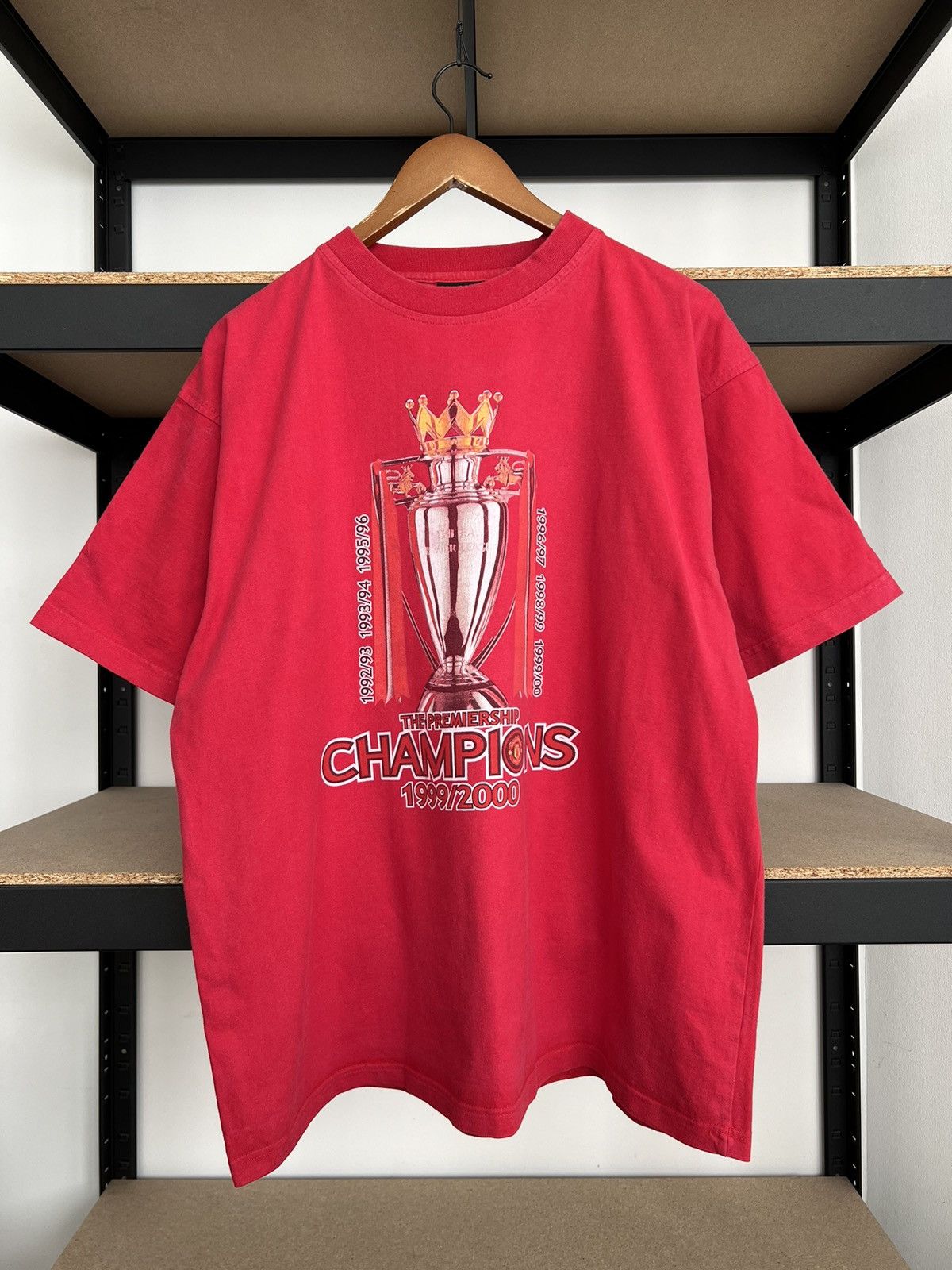 Vintage Vintage Manchester United The Premiership Champions 1999 Size US XL / EU 56 / 4 - 1 Thumbnail