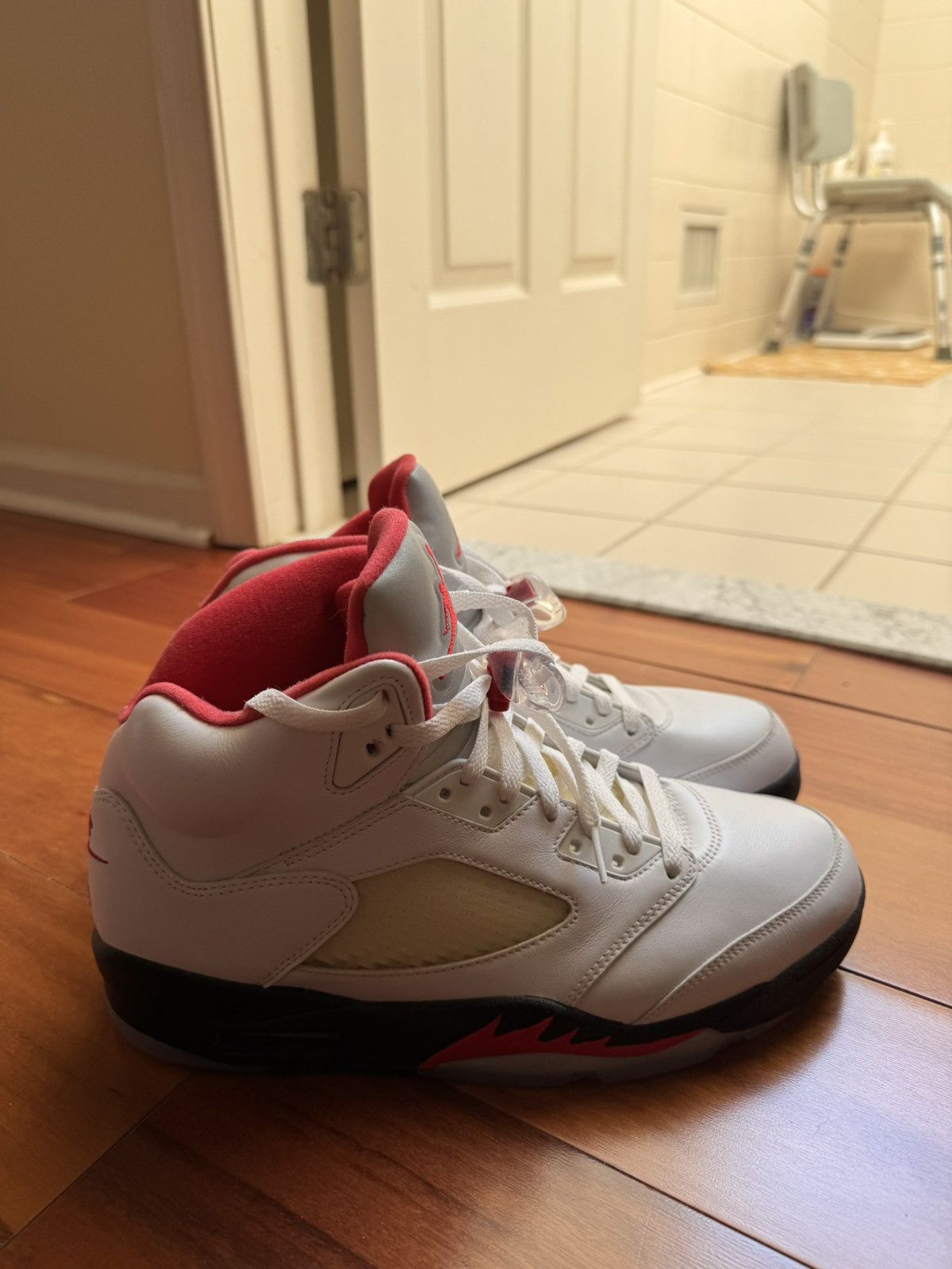 Jordan Brand AJ5 Fire red 2020 retro Size US 10 / EU 43 - 2 Thumbnail
