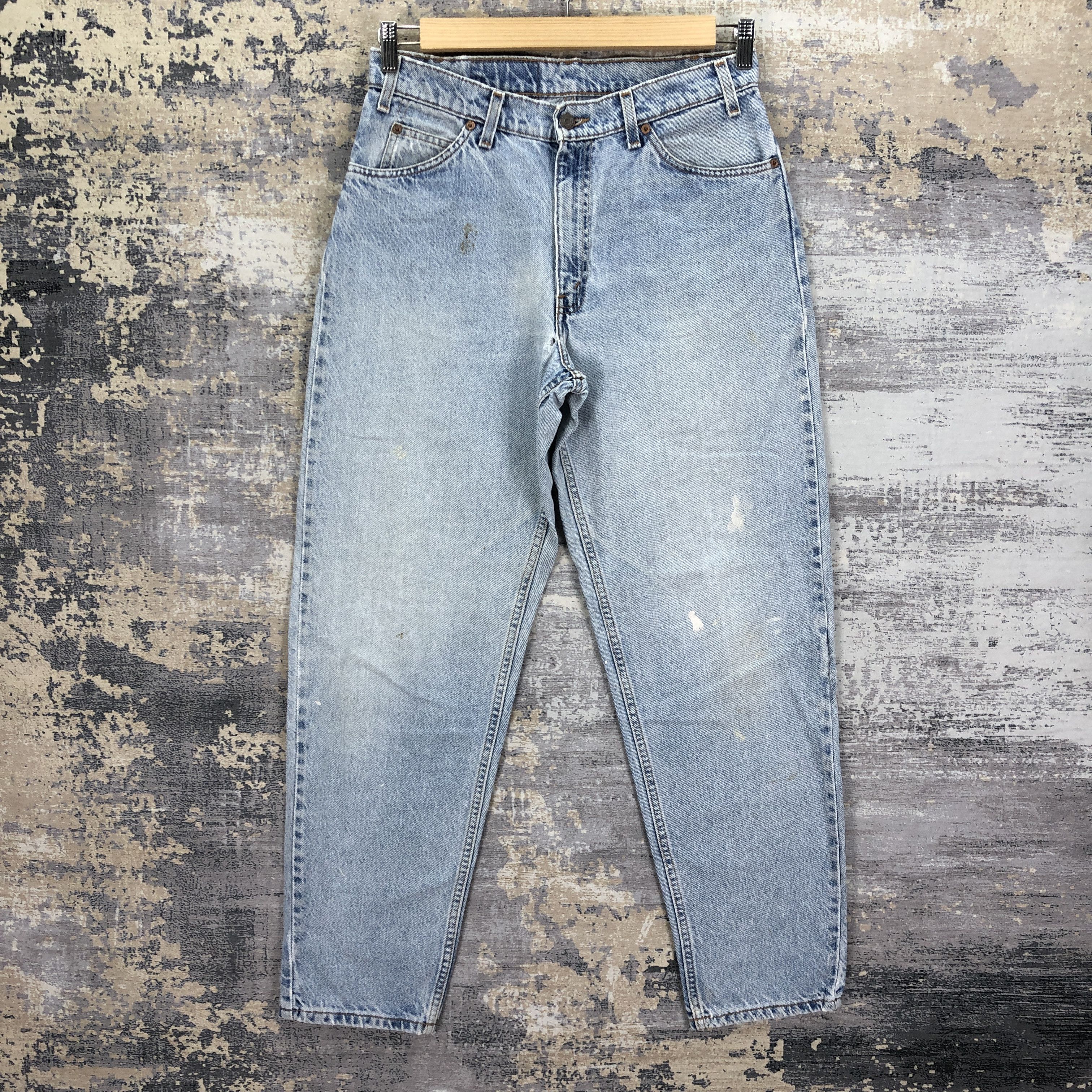 Levi's Vintage Levis 560 Distressed Jeans Levi'sLight Wash Denim Size 28" / US 6 / IT 42 - 1 Thumbnail