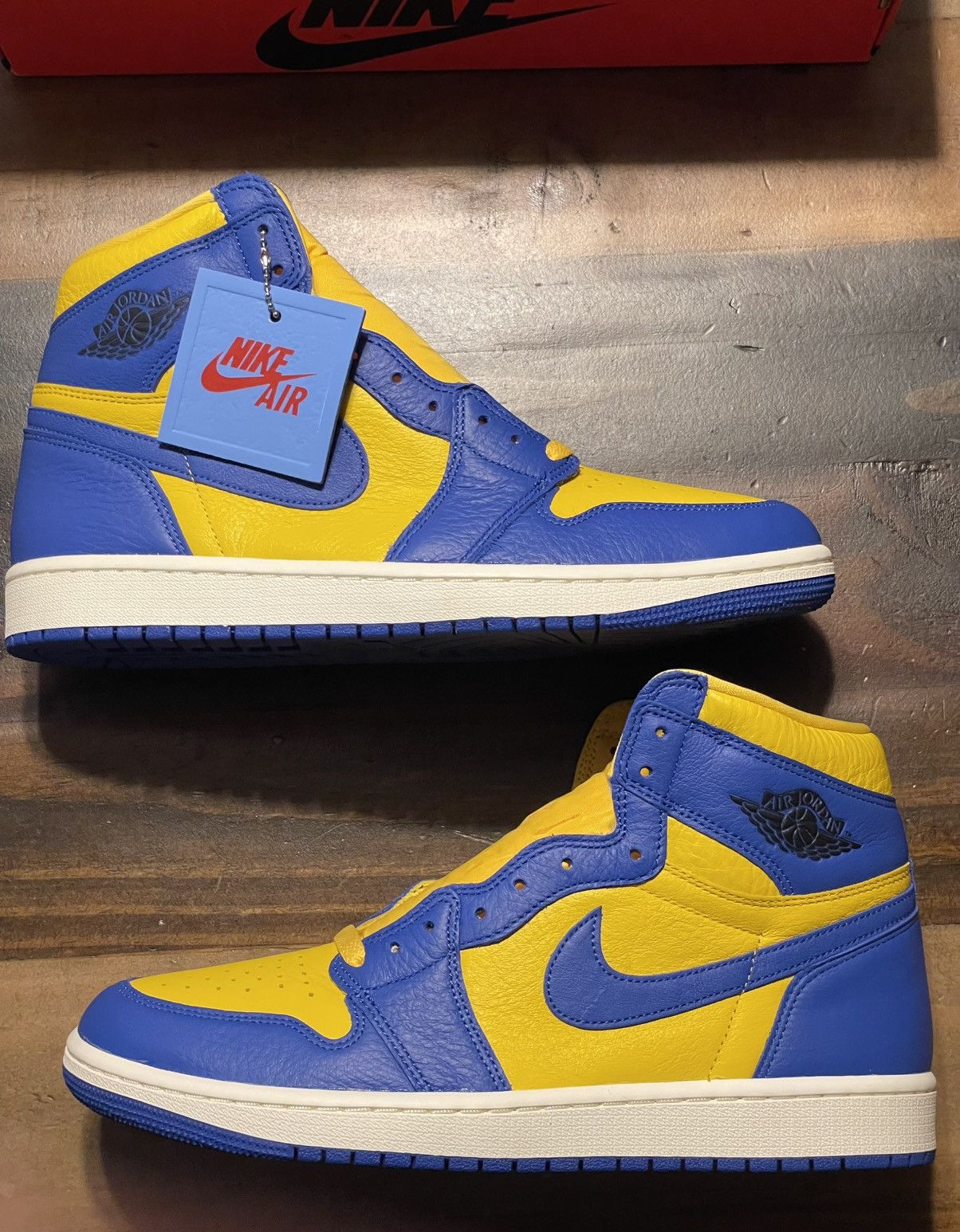 Nike Air Jordan 1 Retro High OG Reverse Laney (Women) Size US 9.5 / EU 42-43 - 1 Thumbnail