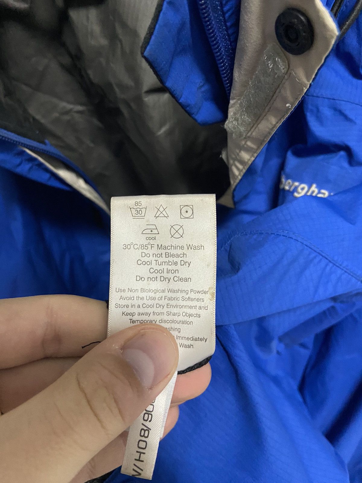 Berghaus × Goretex × Vintage Berghaus goretex zip hooded jacket logo vintage waterproof Size US XL / EU 56 / 4 - 8 Thumbnail