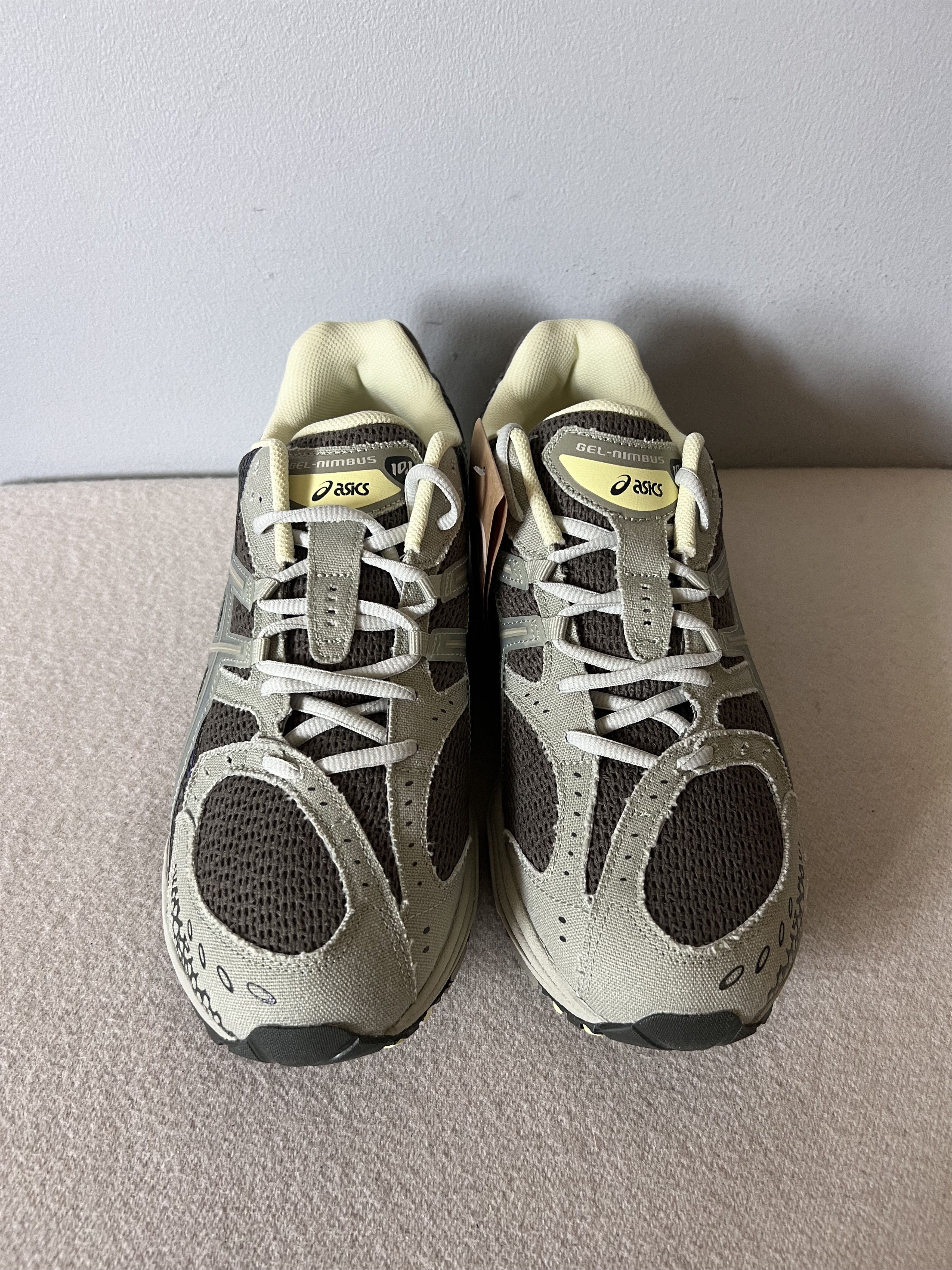 18 East 18 East Asics Gel Nimbus 10.1 in Canteen Gray Size US 8.5 / EU 41-42 - 4 Thumbnail