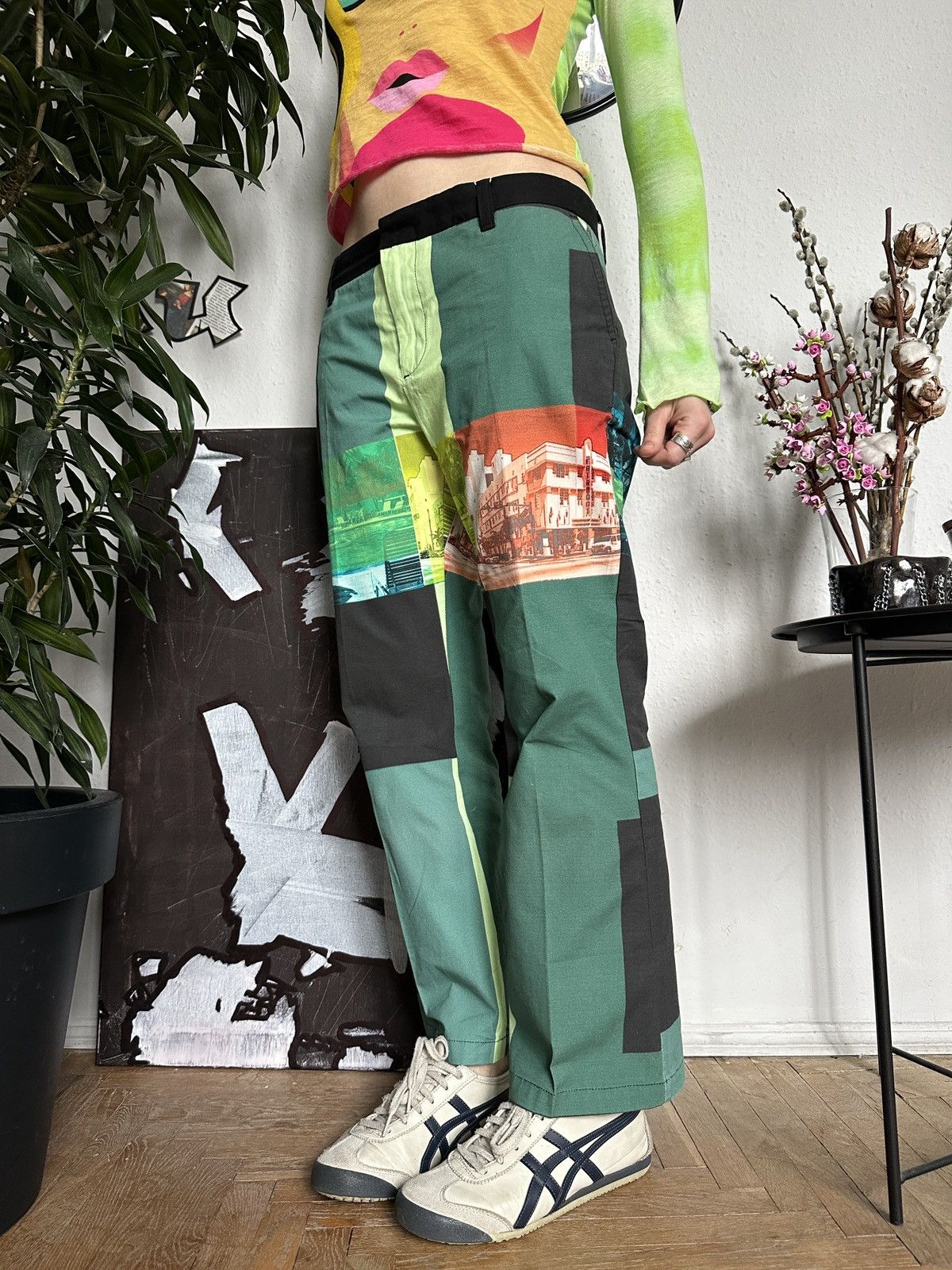 Custo Barcelona Deadstock Graphic Printed Futuristic Custo Barcelona Pants Size 27" / US 4 / IT 40 - 5 Thumbnail