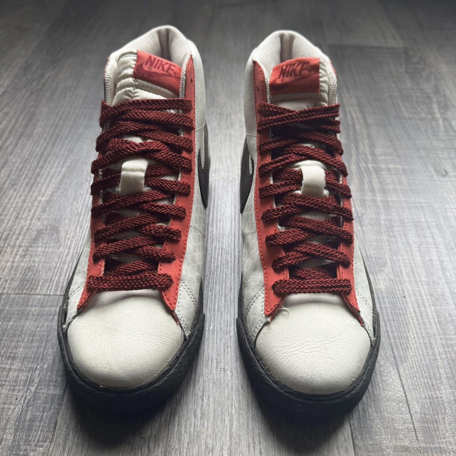 Nike NIKE • W'S Blazer High "Valentines Day" (7.5M) Size US 7.5 / EU 40-41 - 4 Thumbnail