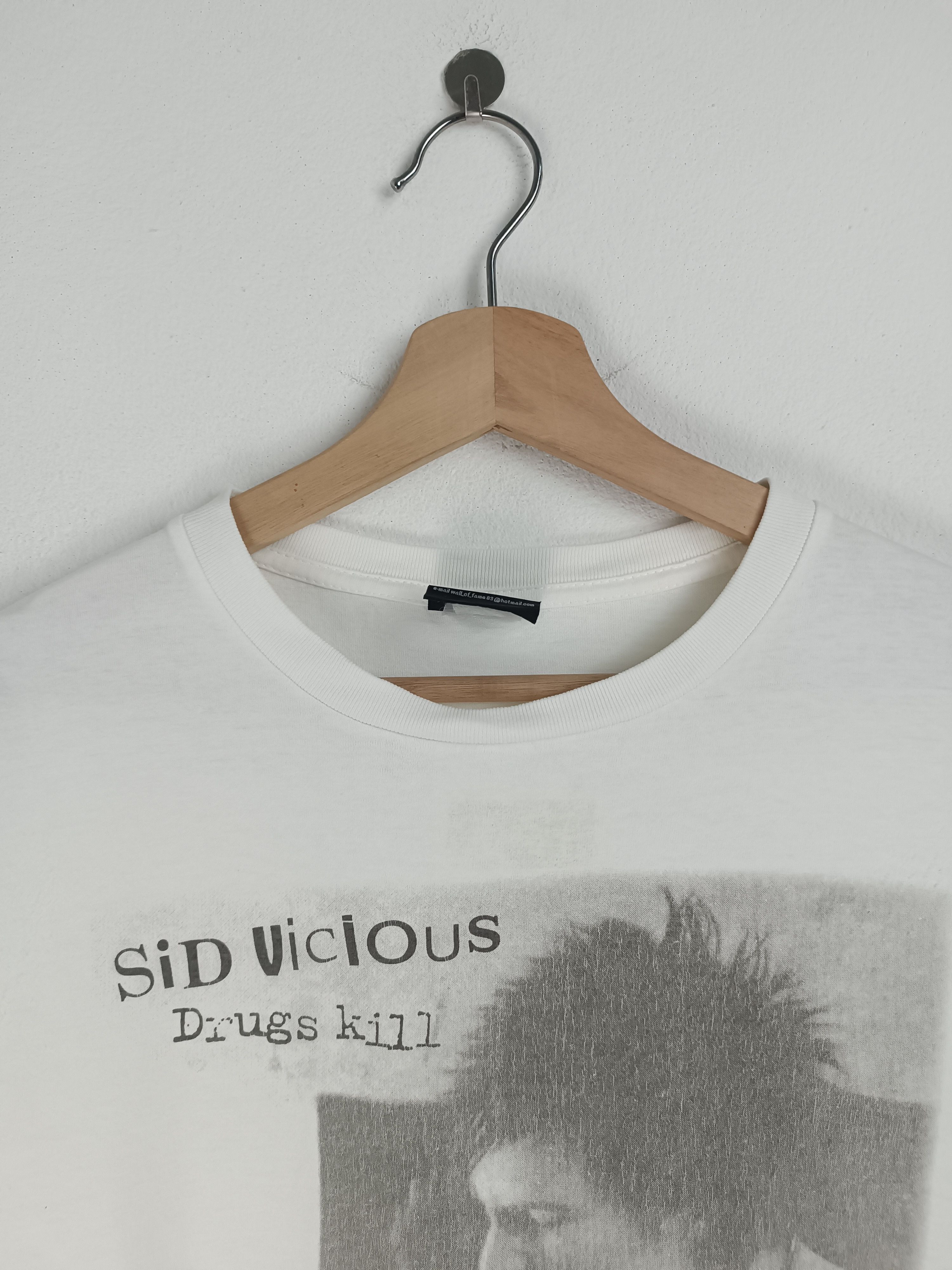 Band Tees VINTAGE 2000s SEX PISTOLS SID VICIOUS VIVIENNE PUNK CLASH Size US L / EU 52-54 / 3 - 10 Thumbnail