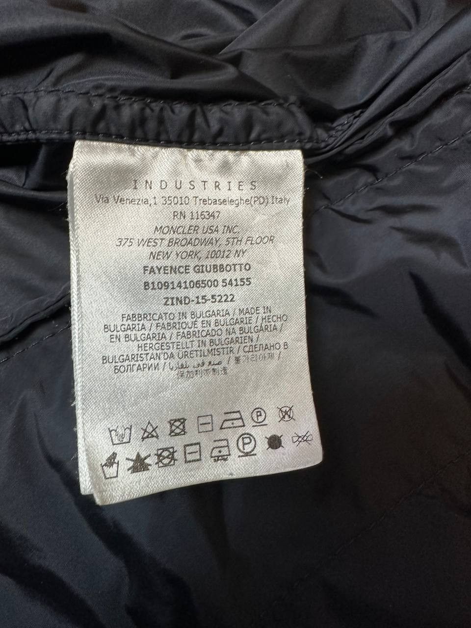 Moncler Moncler triple logo light jacket Size US L / EU 52-54 / 3 - 4 Thumbnail