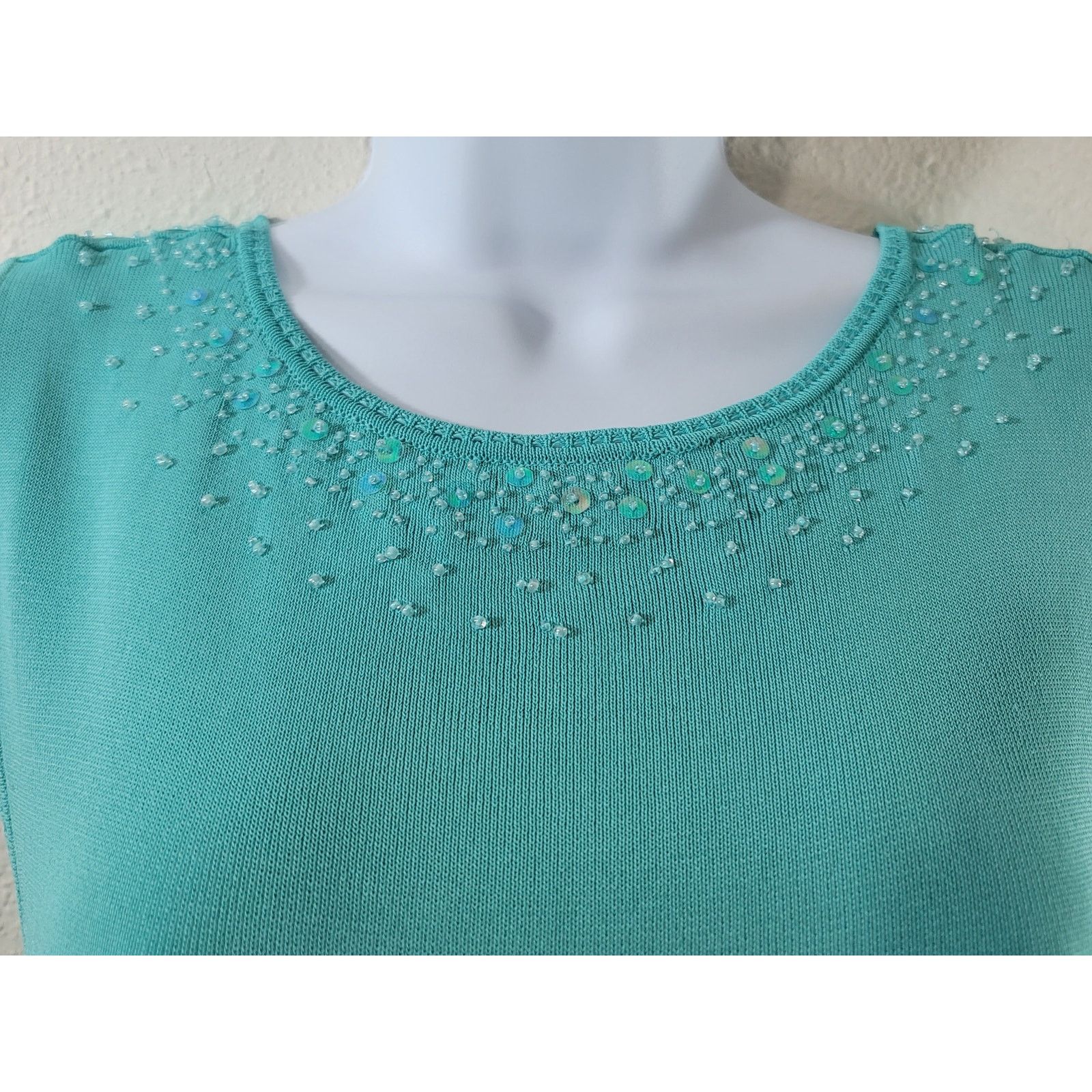 Other Teal Beaded Round Neck & Hem Sleeveless Top Medium Keyhole Size M / US 6-8 / IT 42-44 - 2 Thumbnail