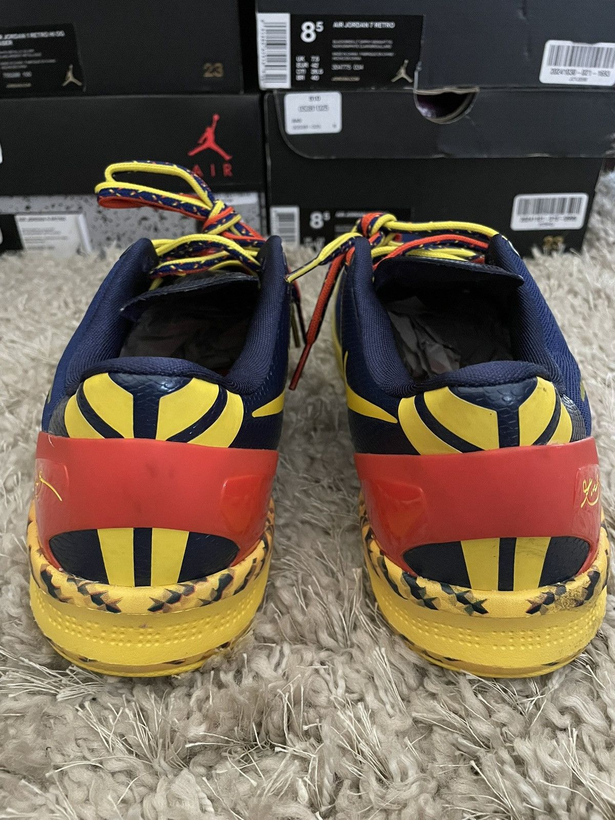 Nike Nike Kobe 8 Barcelona sz 9.5 Size US 9.5 / EU 42-43 - 6 Thumbnail