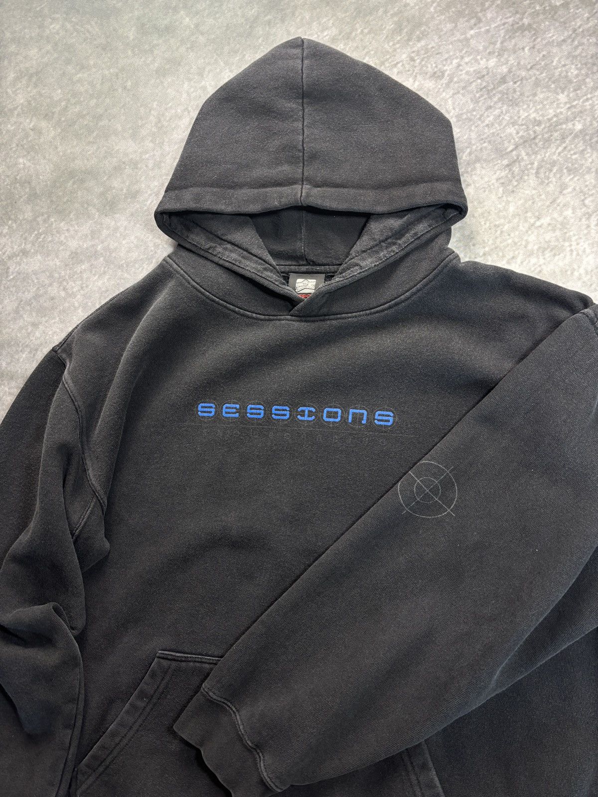 Sessions 1990s Vintage Sessions Hoodie Faded Snowboard Skateboard Y2K Size US L / EU 52-54 / 3 - 2 Thumbnail