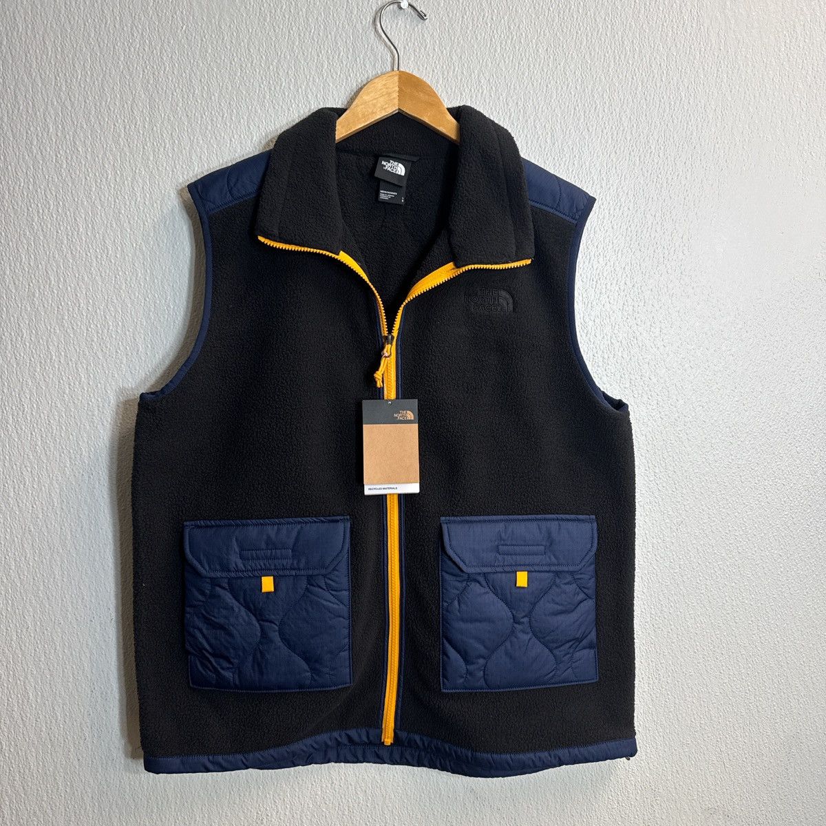 The North Face The North Face color block vest Size US L / EU 52-54 / 3 - 1 Thumbnail